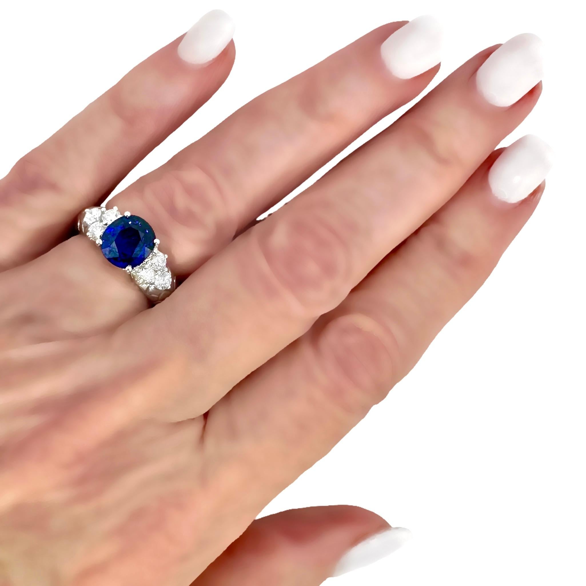 Platinring mit blauem Saphir und Diamant in ovaler Form, 2,33 Karat im Angebot 4