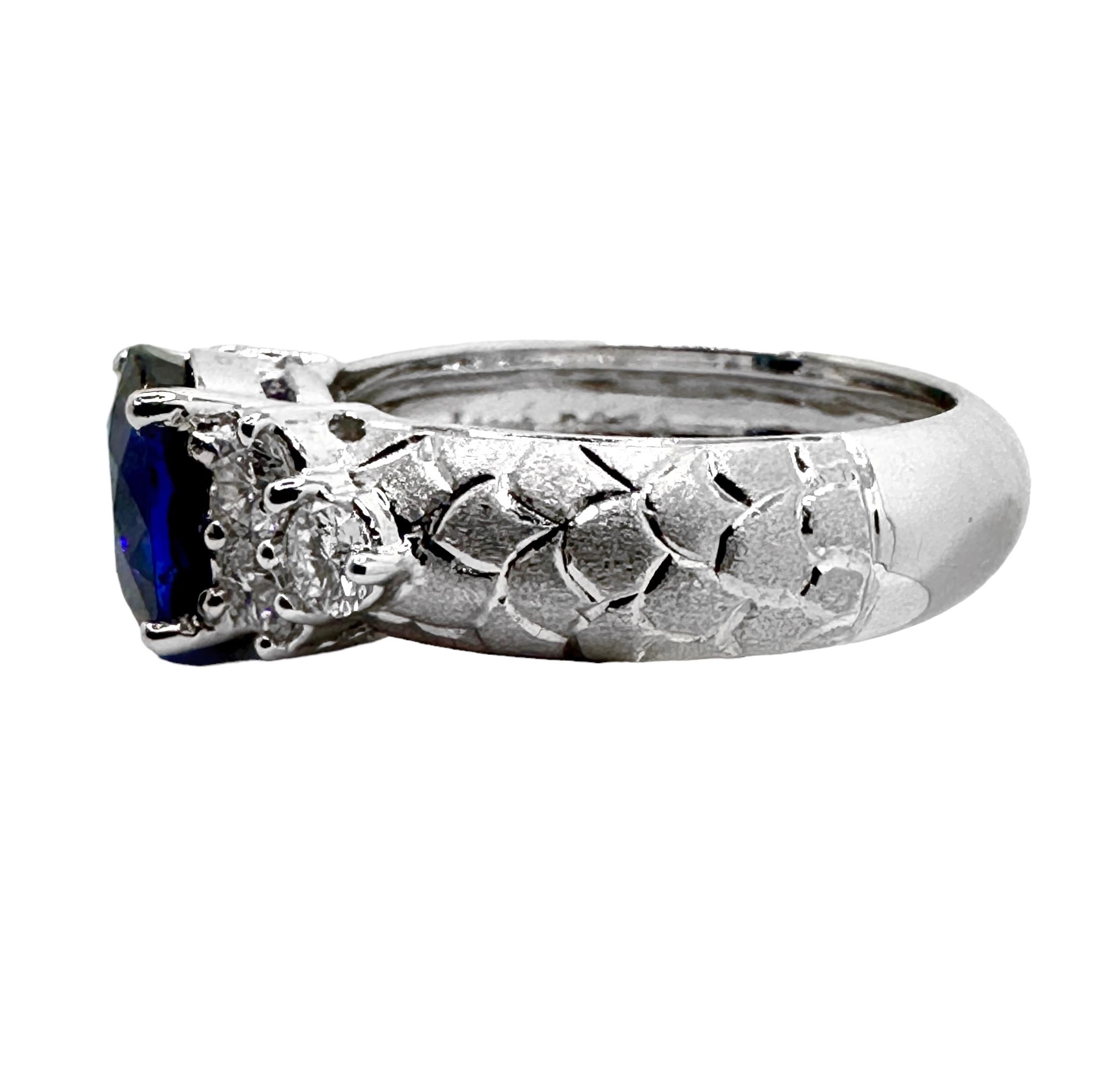 Platinring mit blauem Saphir und Diamant in ovaler Form, 2,33 Karat im Zustand „Gut“ im Angebot in Palm Beach, FL
