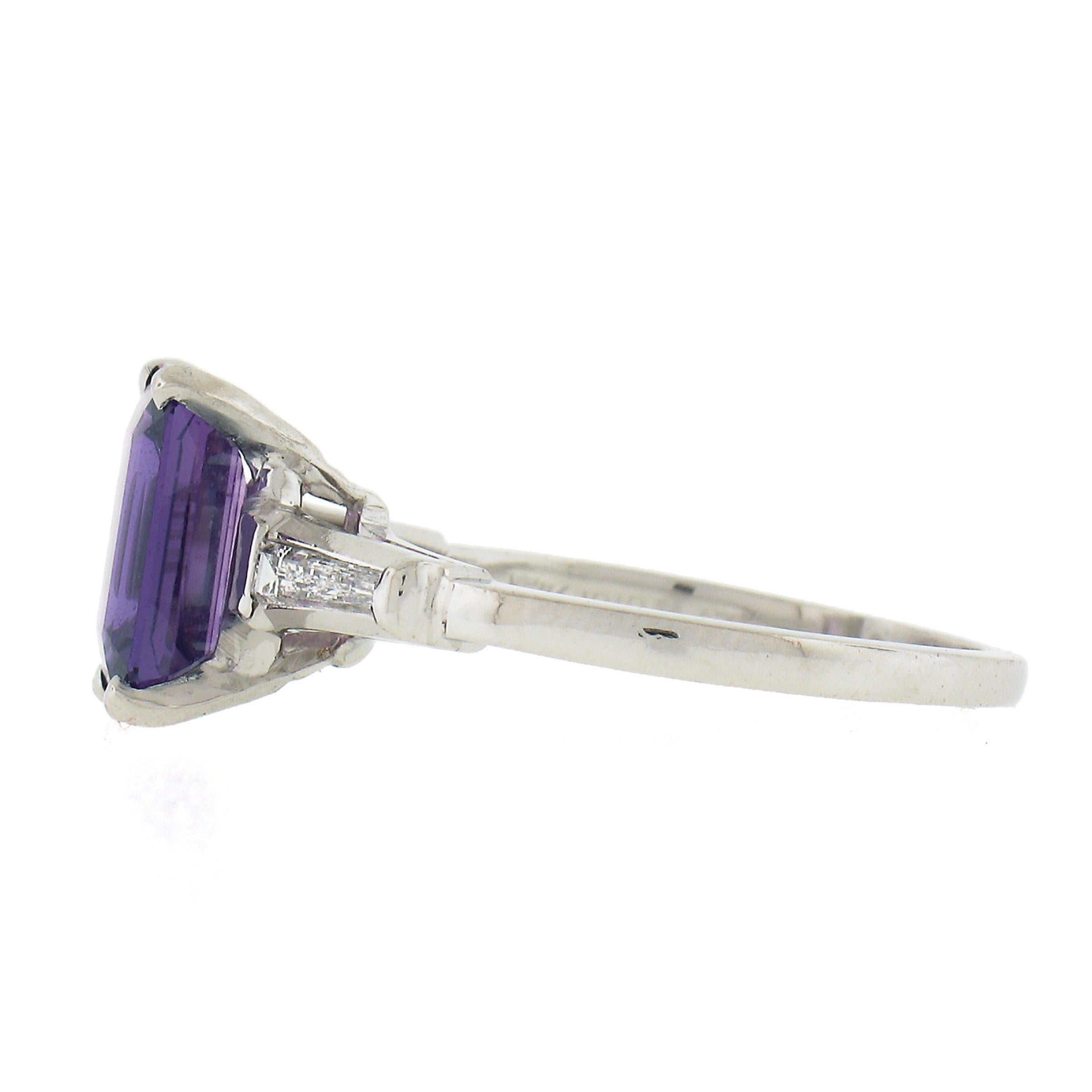 Bague de fiançailles vintage en platine avec saphir violet non chauffé de 2,4 carats certifié GIA et diamants en vente 2