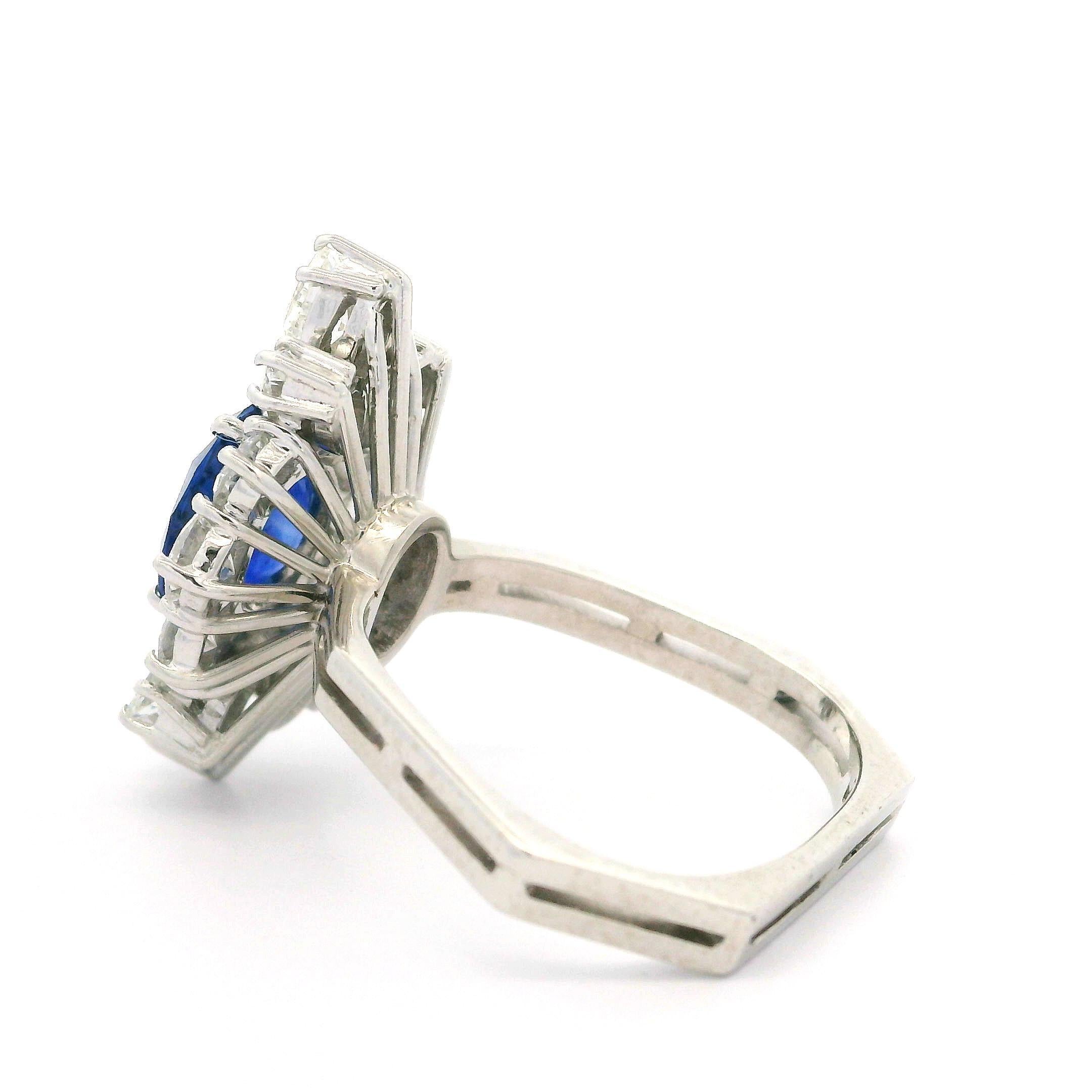Vintage Platinum 2.4ctw GIA Royal Blue Sapphire & Diamond Geometric Shank Ring For Sale 2