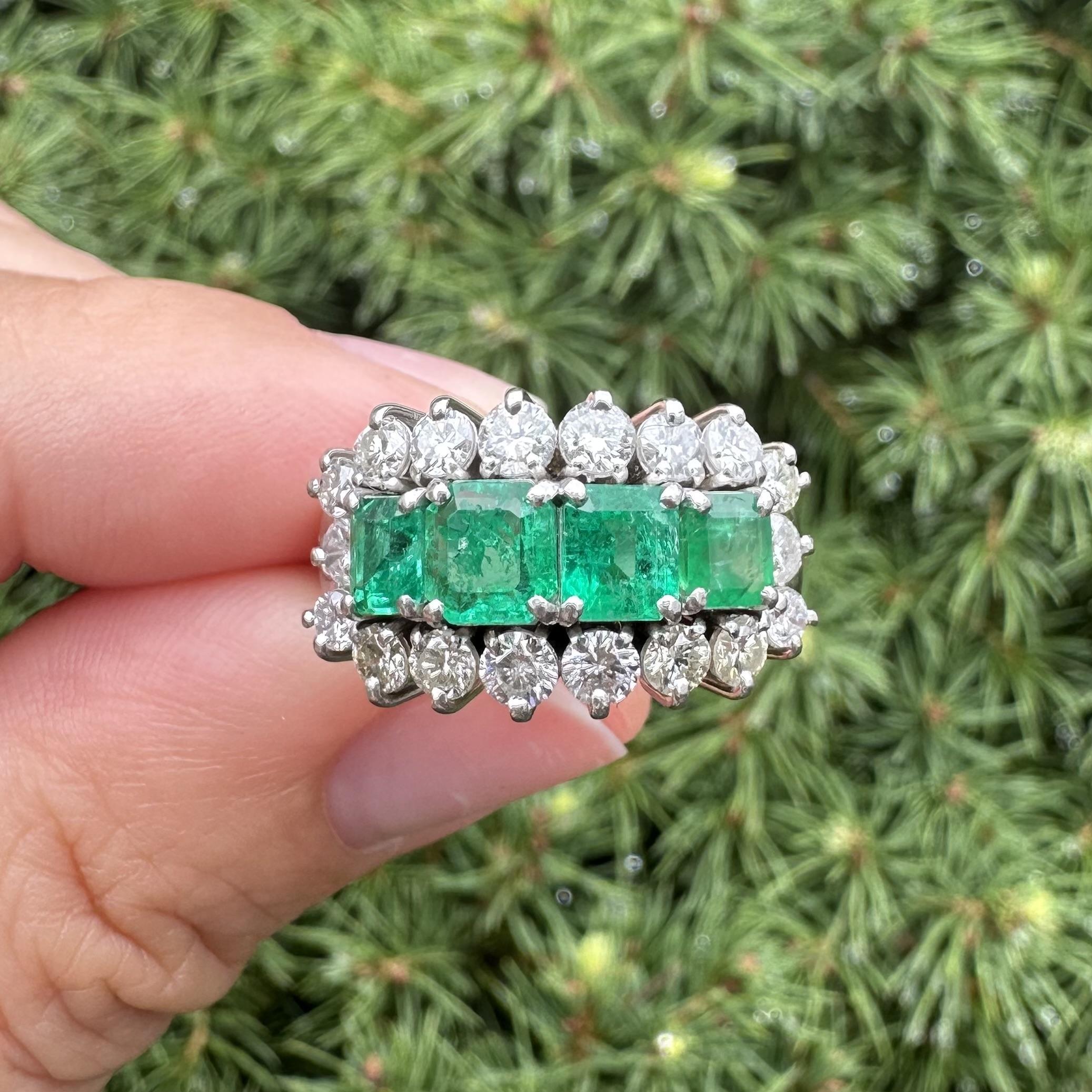 Vintage Platin 2,66ctw abgestufte Smaragde & Diamant Frame Band Ring im Angebot 8