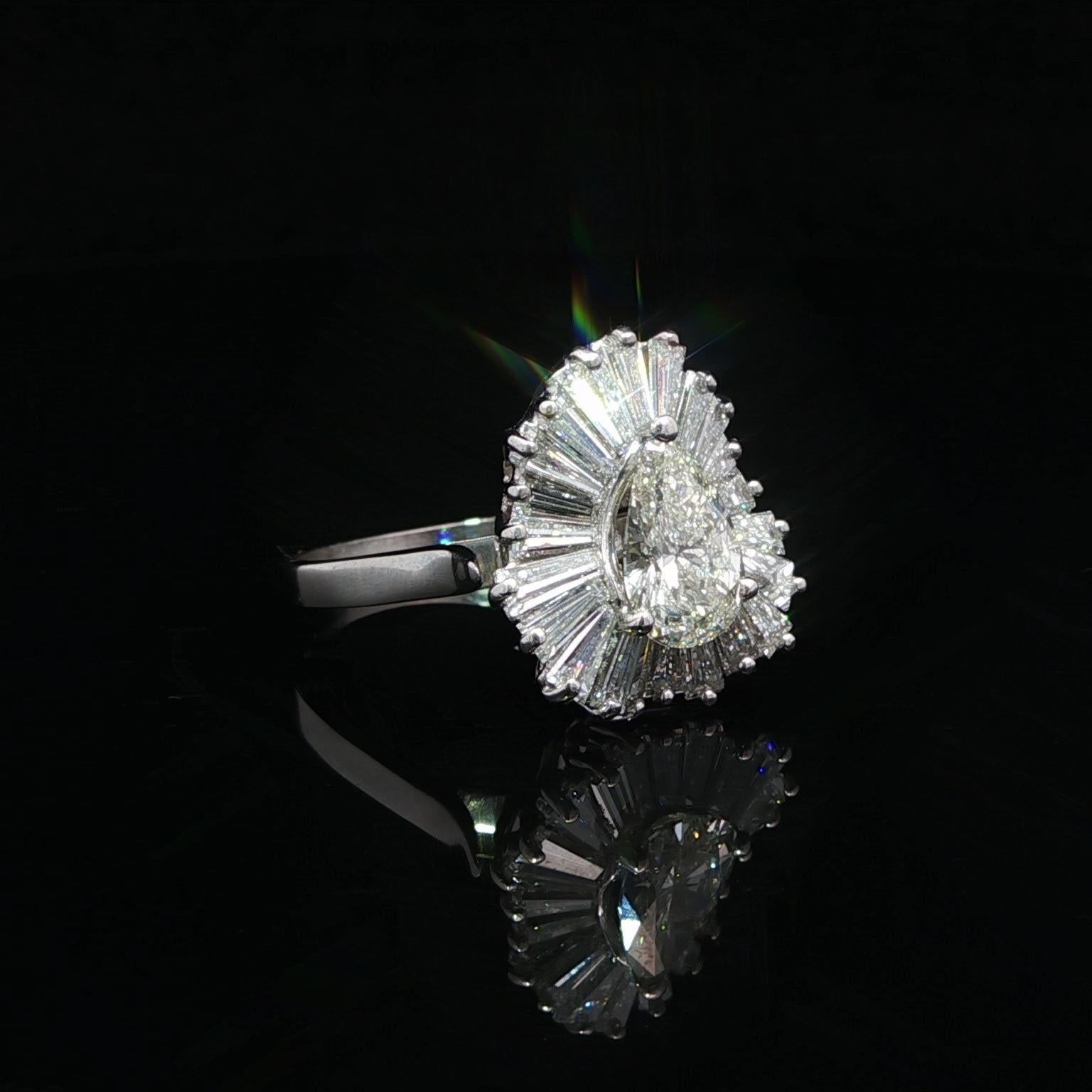 Vintage Platinum 2.94ct Pear & Baguette Diamond Ballerina Ring-dant Ring Pendant For Sale 6