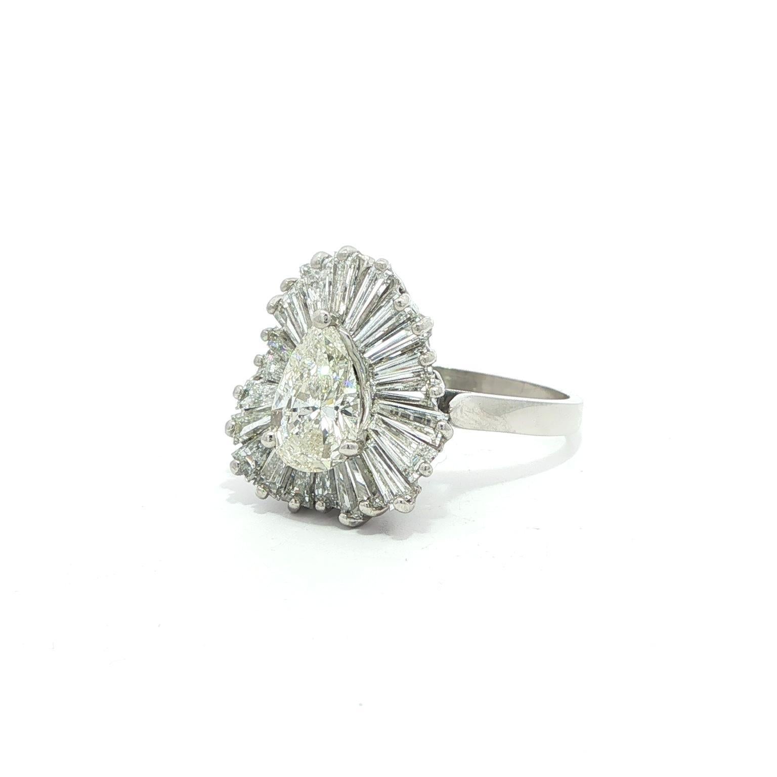 Vintage Platinum 2.94ct Pear & Baguette Diamond Ballerina Ring-dant Ring Pendant In Good Condition For Sale In Montclair, NJ