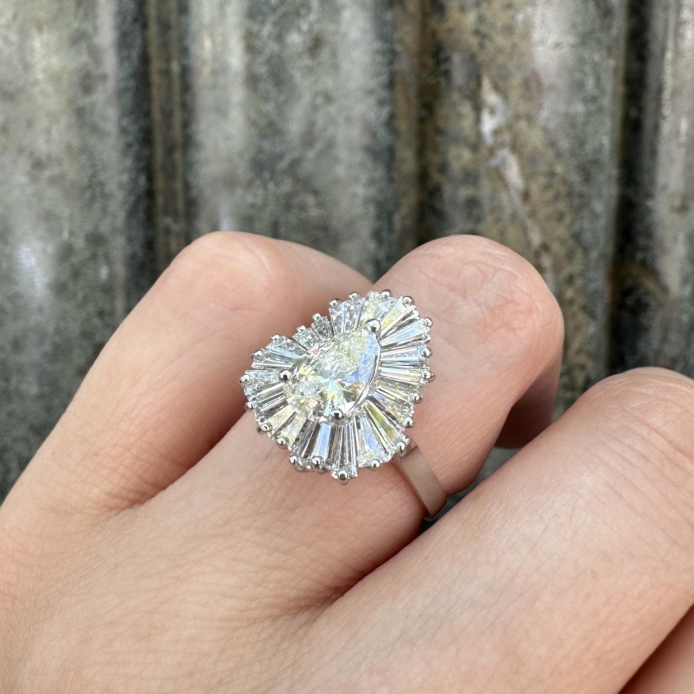 Vintage Platinum 2.94ct Pear & Baguette Diamond Ballerina Ring-dant Ring Pendant For Sale 2