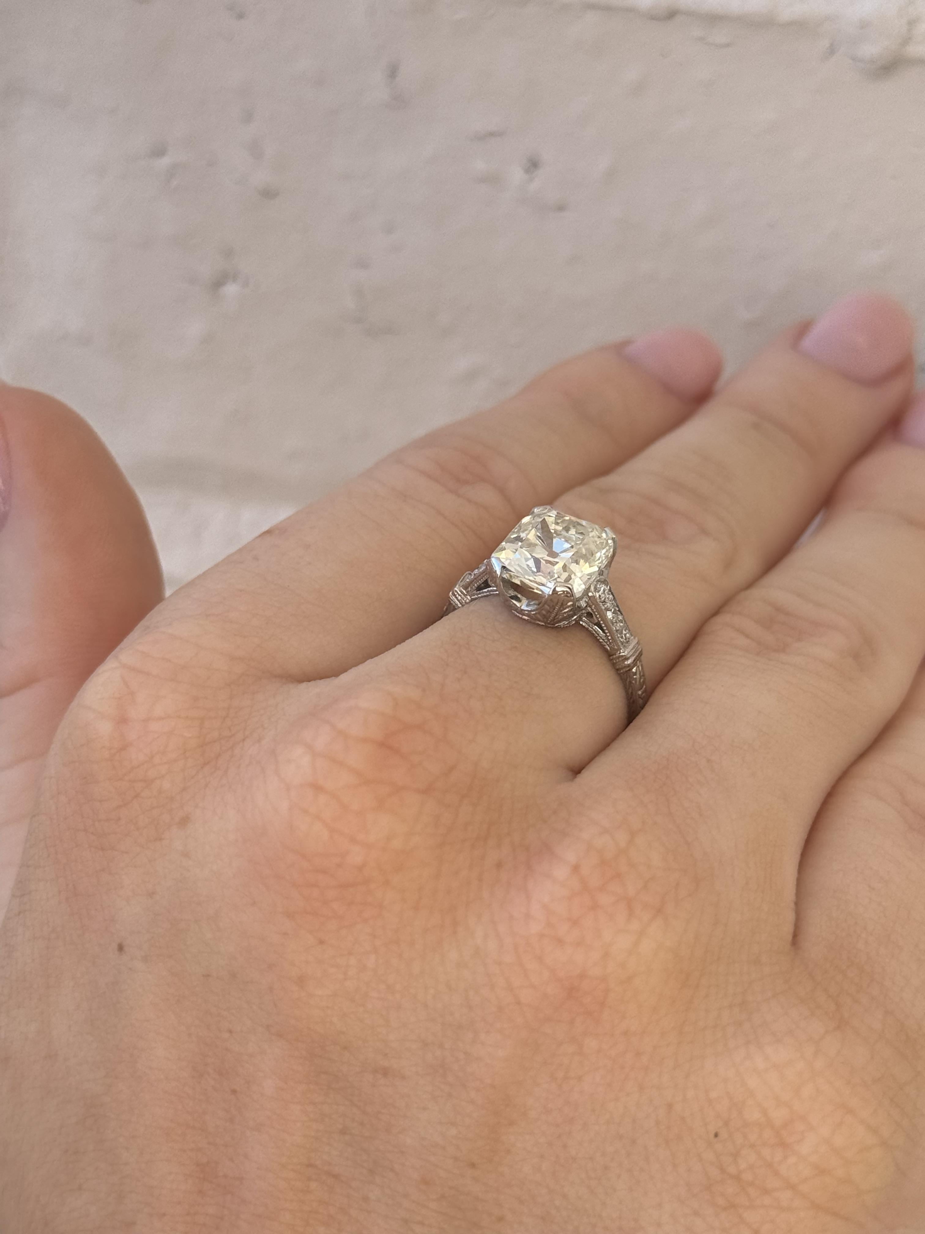 Women's Vintage Platinum 3.02 Carat Old Mine Cut Diamond Engagement Ring GIA