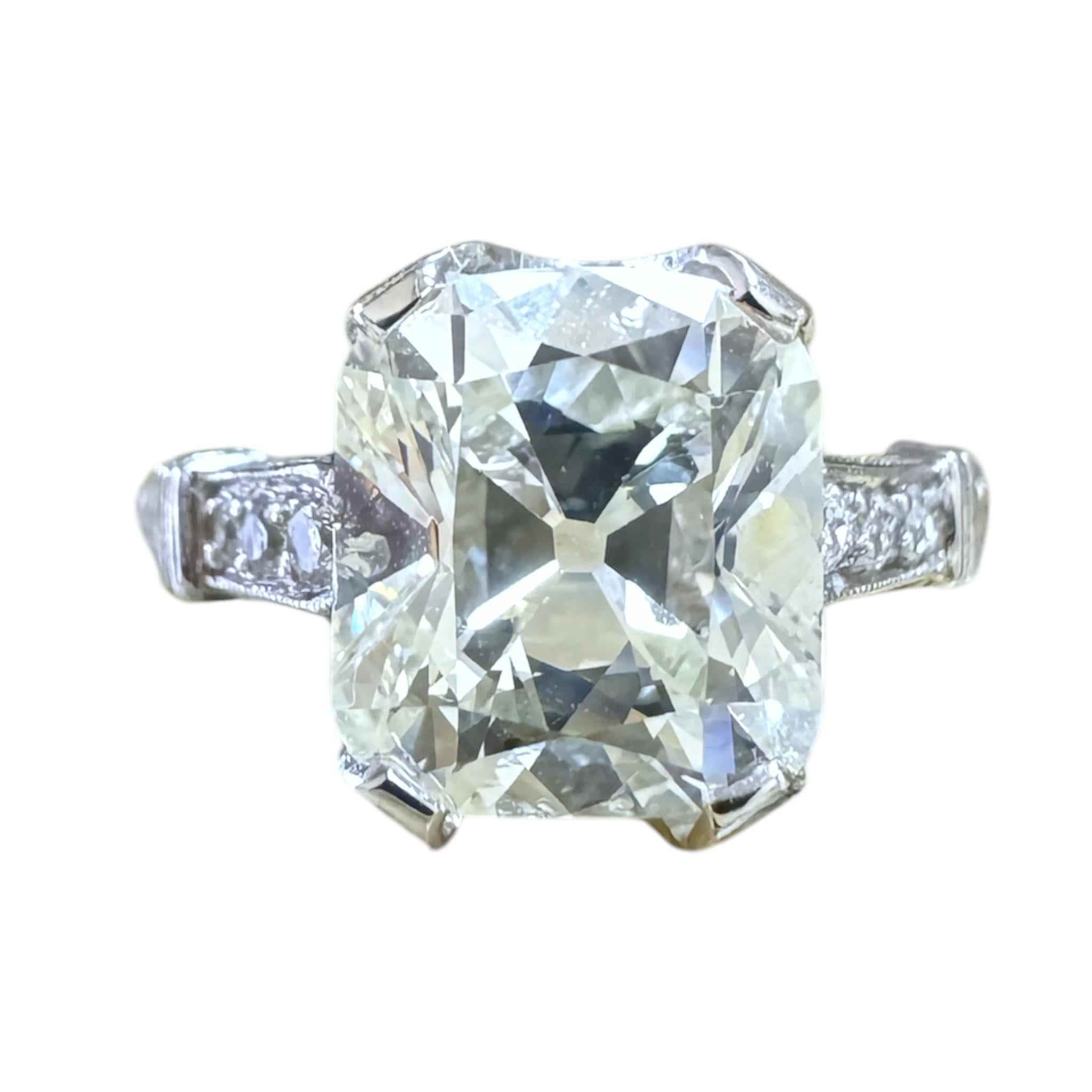 Vintage Platinum 3.02 Carat Old Mine Cut Diamond Engagement Ring GIA 1
