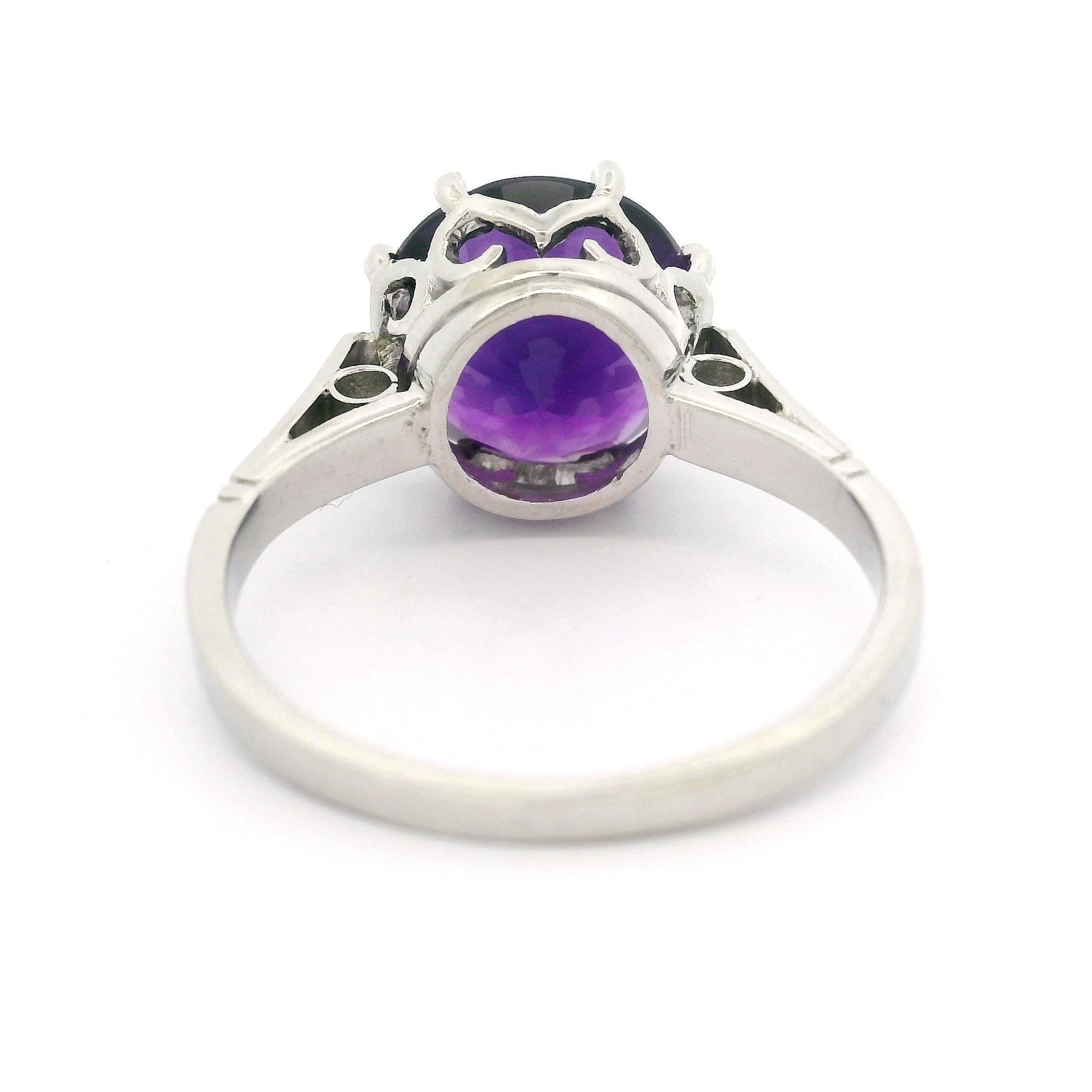 Platin 3,25 Karat tiefer königlicher lila runder Amethyst Solitär Ring Vintage im Angebot 2