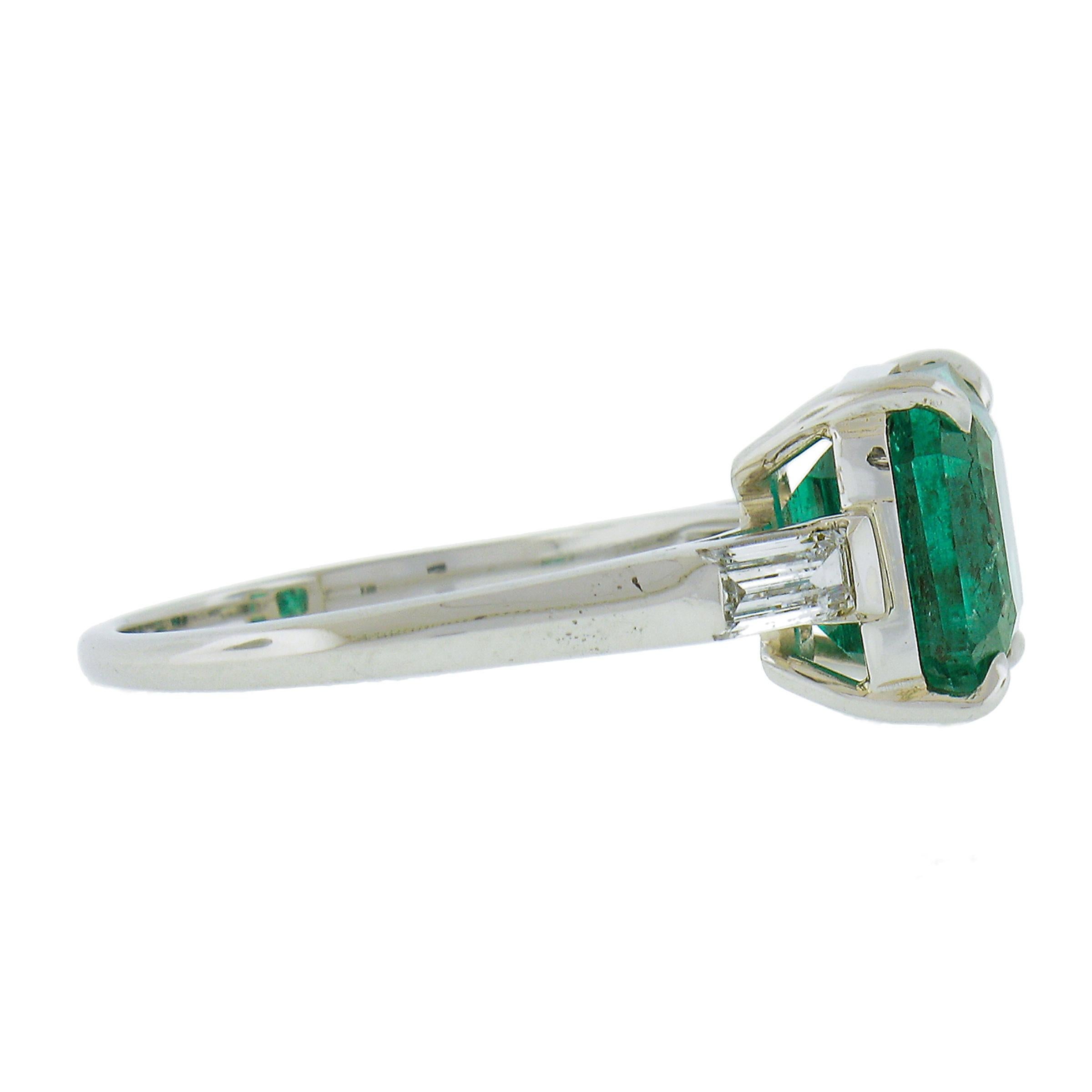Vintage Platinum 3.56ctw GIA Graded Octagonal Emerald & Baguette Diamond Ring In Excellent Condition For Sale In Montclair, NJ