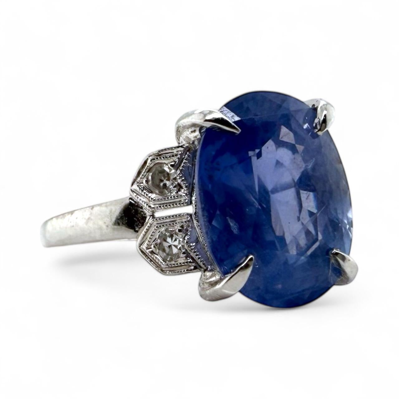 Anillo vintage de platino con zafiro de Ceilán de 5,11 quilates GIA sin calor en venta 2