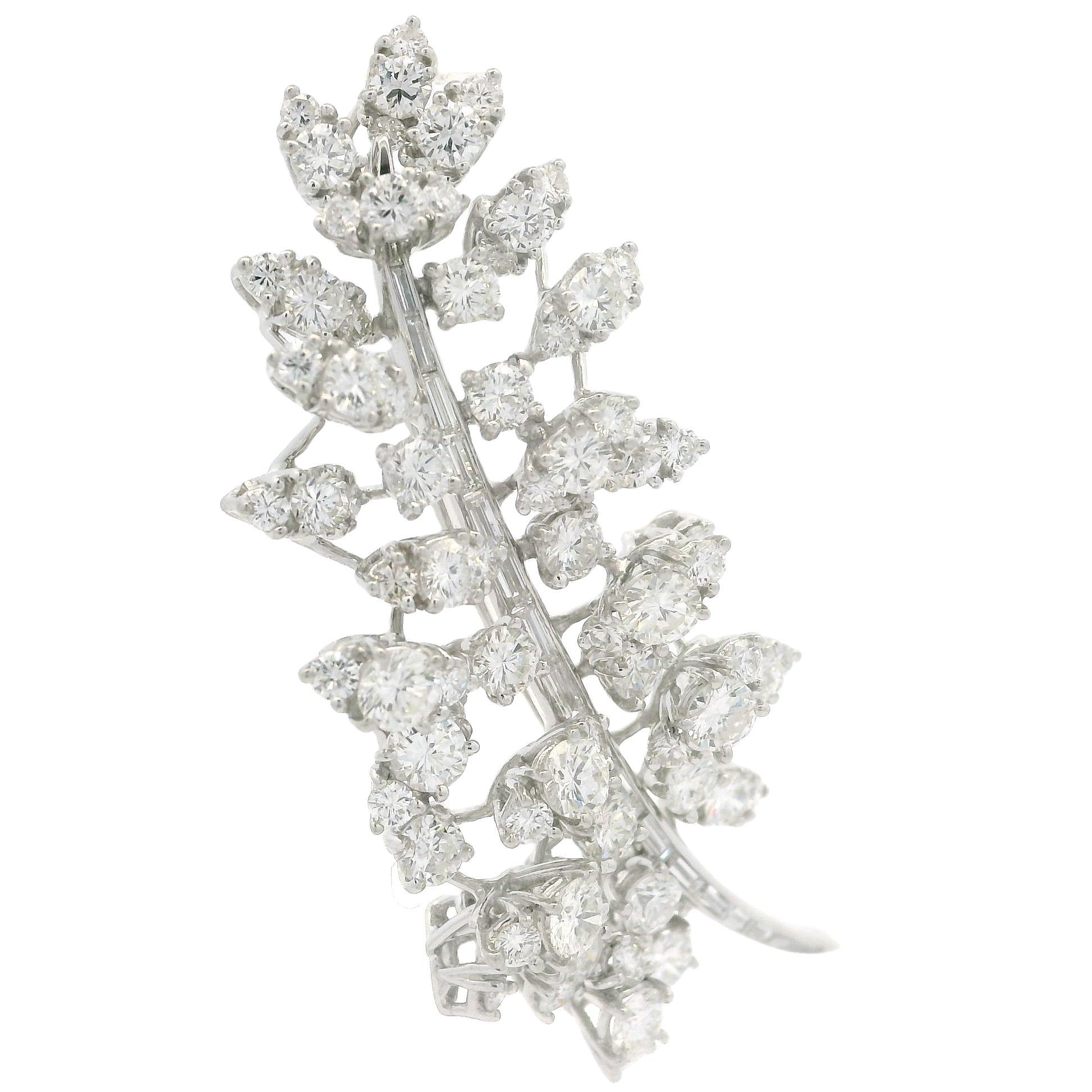 Vintage Platinum 7.50ctw Baguette & Round Diamond Cluster Leaf Floral Pin Brooch For Sale 7
