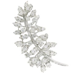 Vintage Platinum 7.50ctw Baguette & Round Diamond Cluster Leaf Floral Pin Brooch