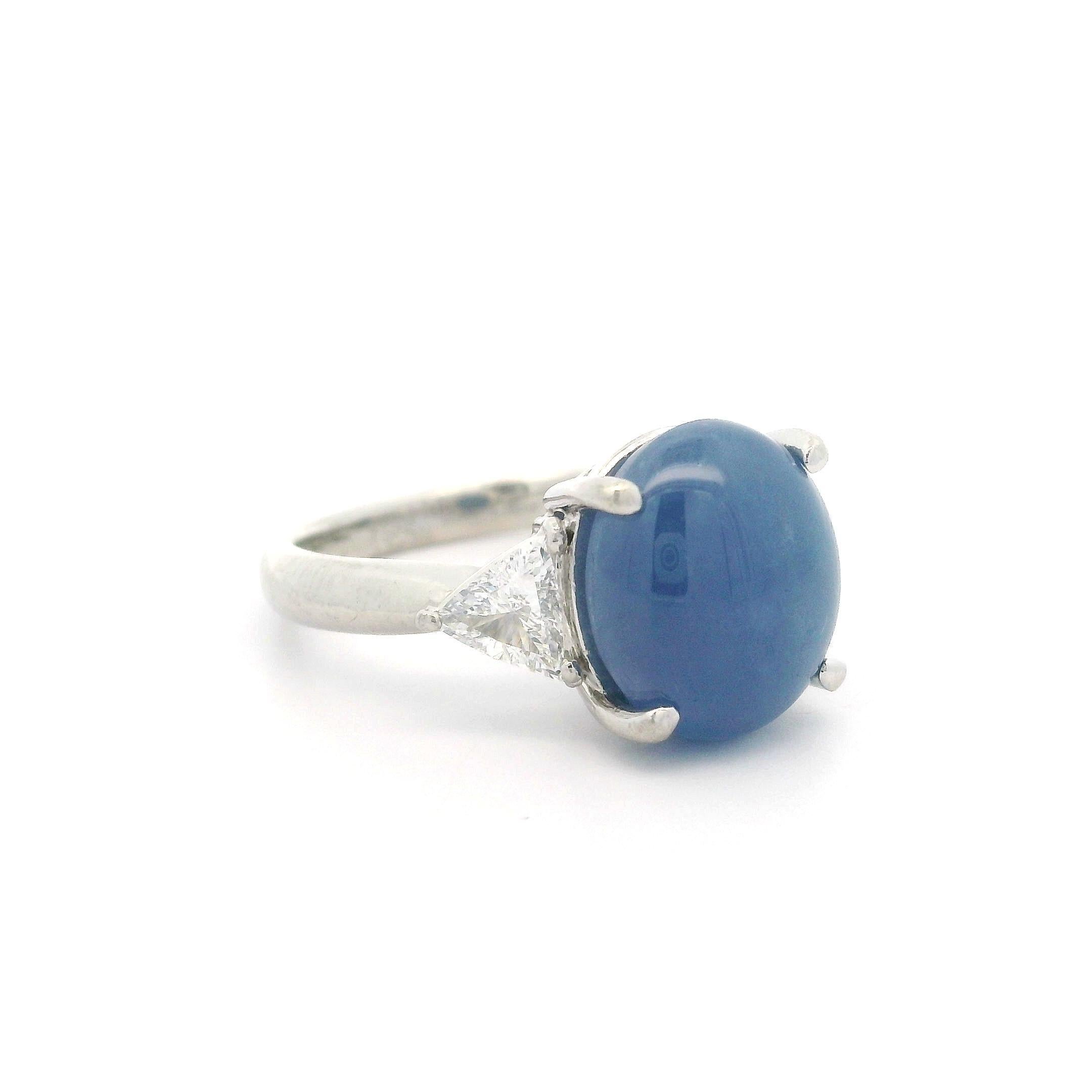 Vintage Platinum 7.58ctw Oval Cabochon Star Sapphire & Trillion Diamond Ring 10