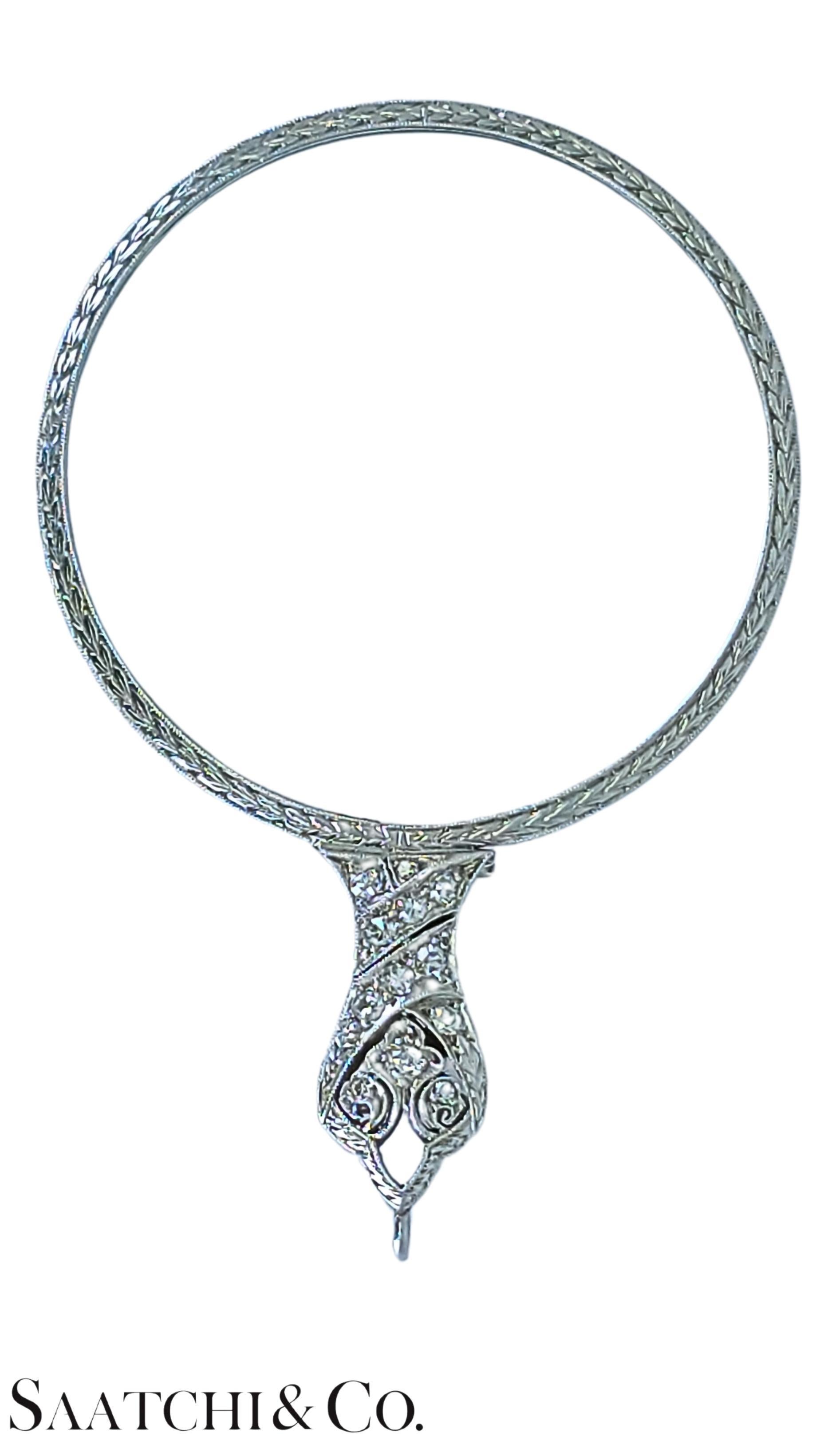 Platin - Natürlicher Diamant Quizzing/Augenlupe

Metall Typ: Platin 950
Gesamtgewicht des Artikels: 16,5 Gramm
Natürlicher Diamant Gewicht: 0,30 Karat.
Diamant Reinheitsgrad: VVS-VS Spitzenqualität
Diamant-Farbgrad: F-G
Form des Diamanten: Runde