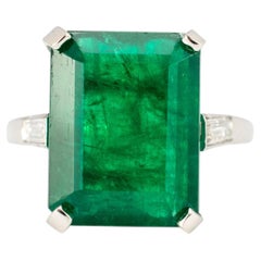 Vintage Platinum 9.77ctw Gia Green Emerald Diamond Three Stone Cocktail Ring