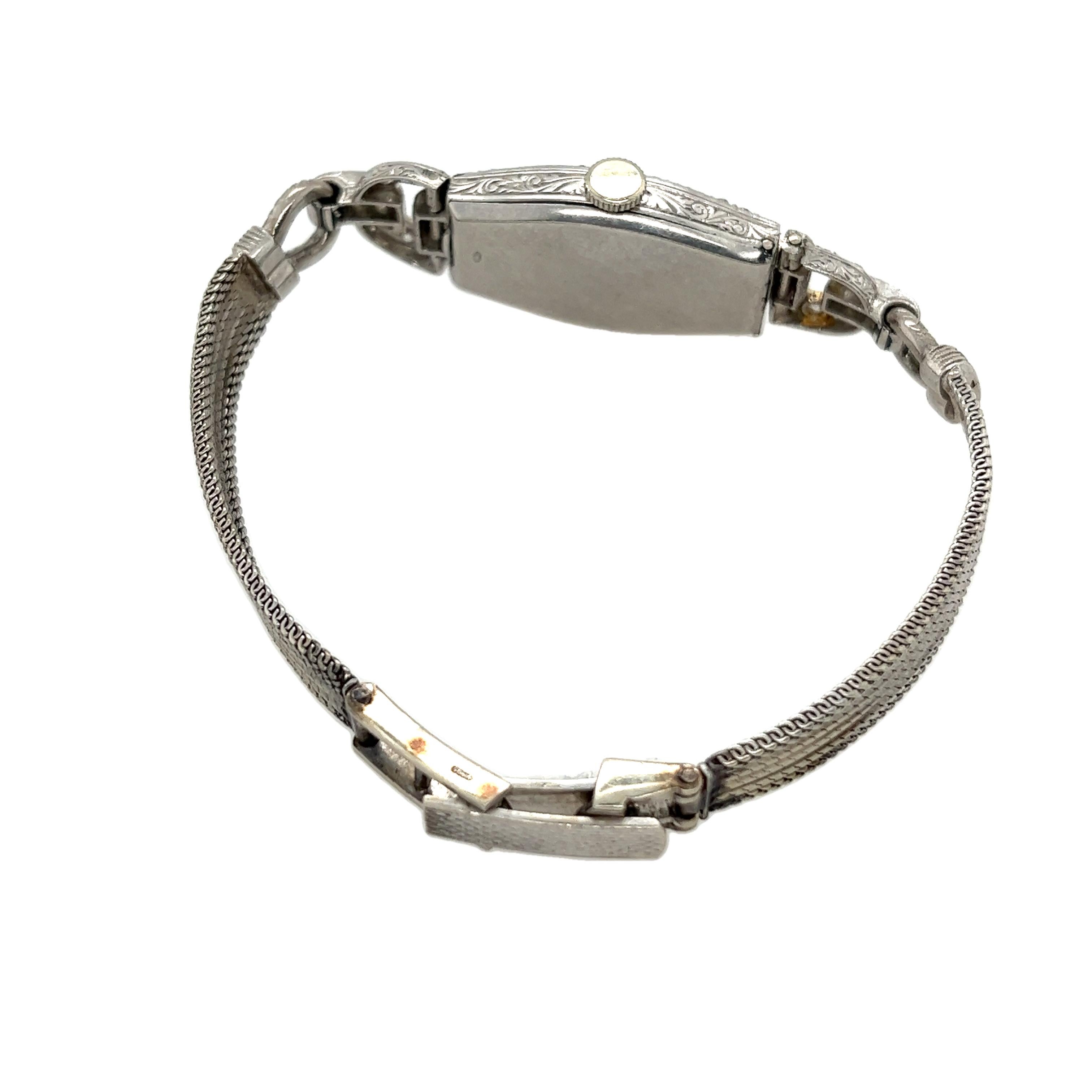 Montre Vintage pour dames en platine et or blanc 9ct avec diamants Excellent état - En vente à London, GB