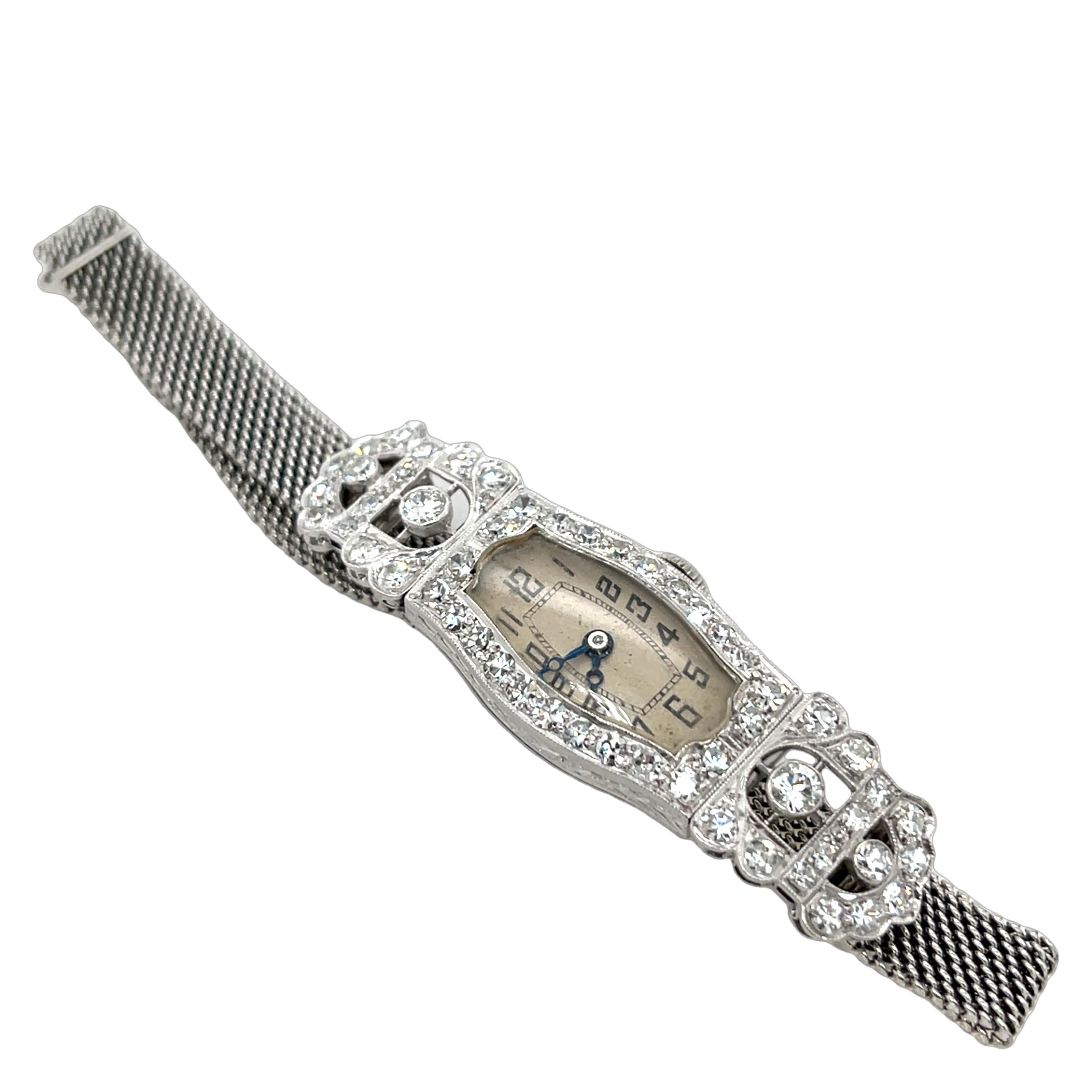 Montre Vintage pour dames en platine et or blanc 9ct avec diamants Excellent état à London, GB