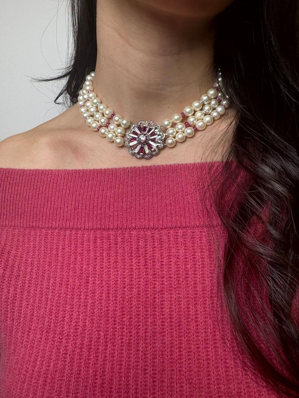 Vintage Platinum and 14K Gold Pearl Necklace with Ruby and Diamond Floral Clasp For Sale 1