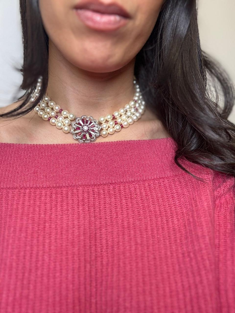 Vintage Platinum and 14K Gold Pearl Necklace with Ruby and Diamond Floral Clasp For Sale 2