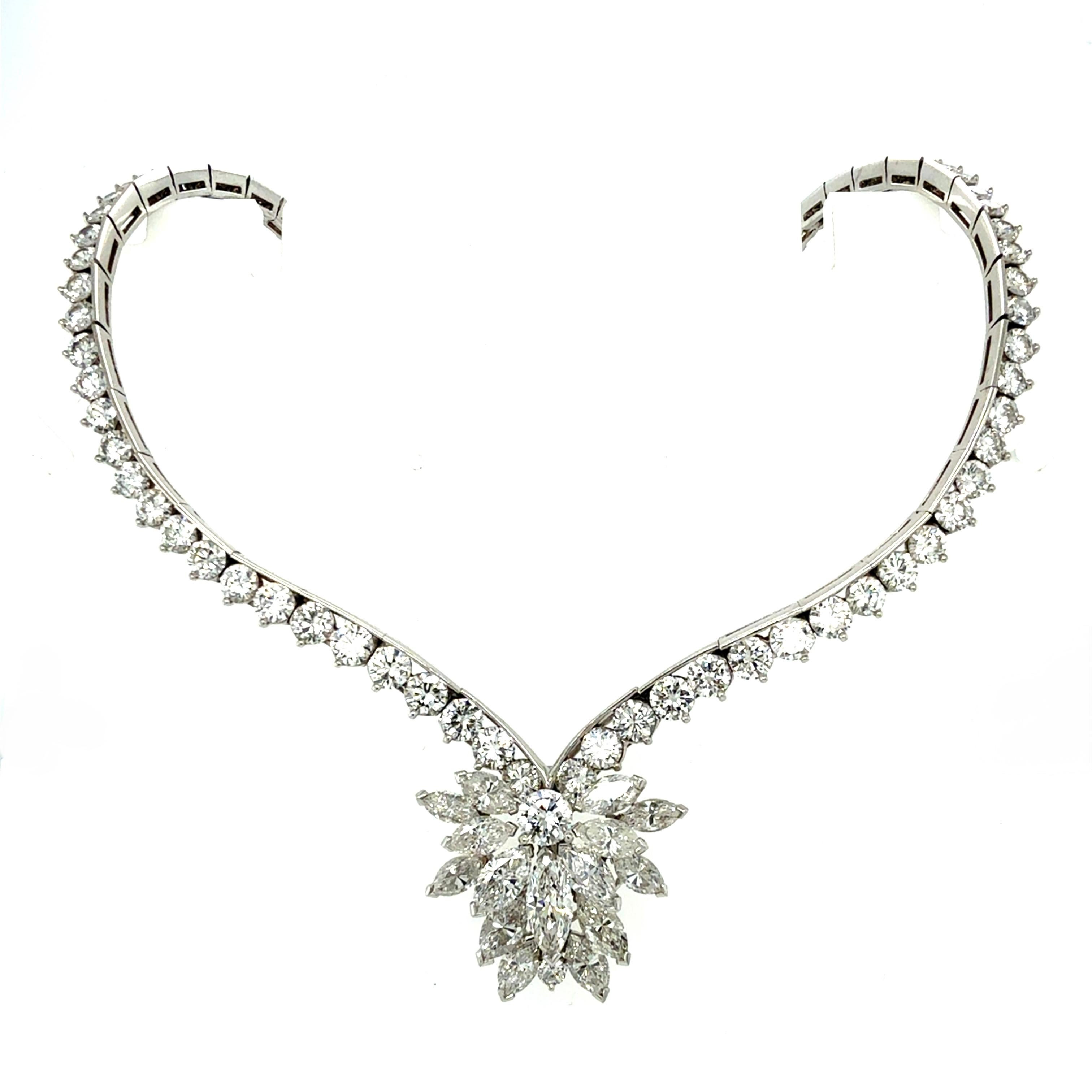 Taglio brillante Collana vintage di platino e diamanti in vendita
