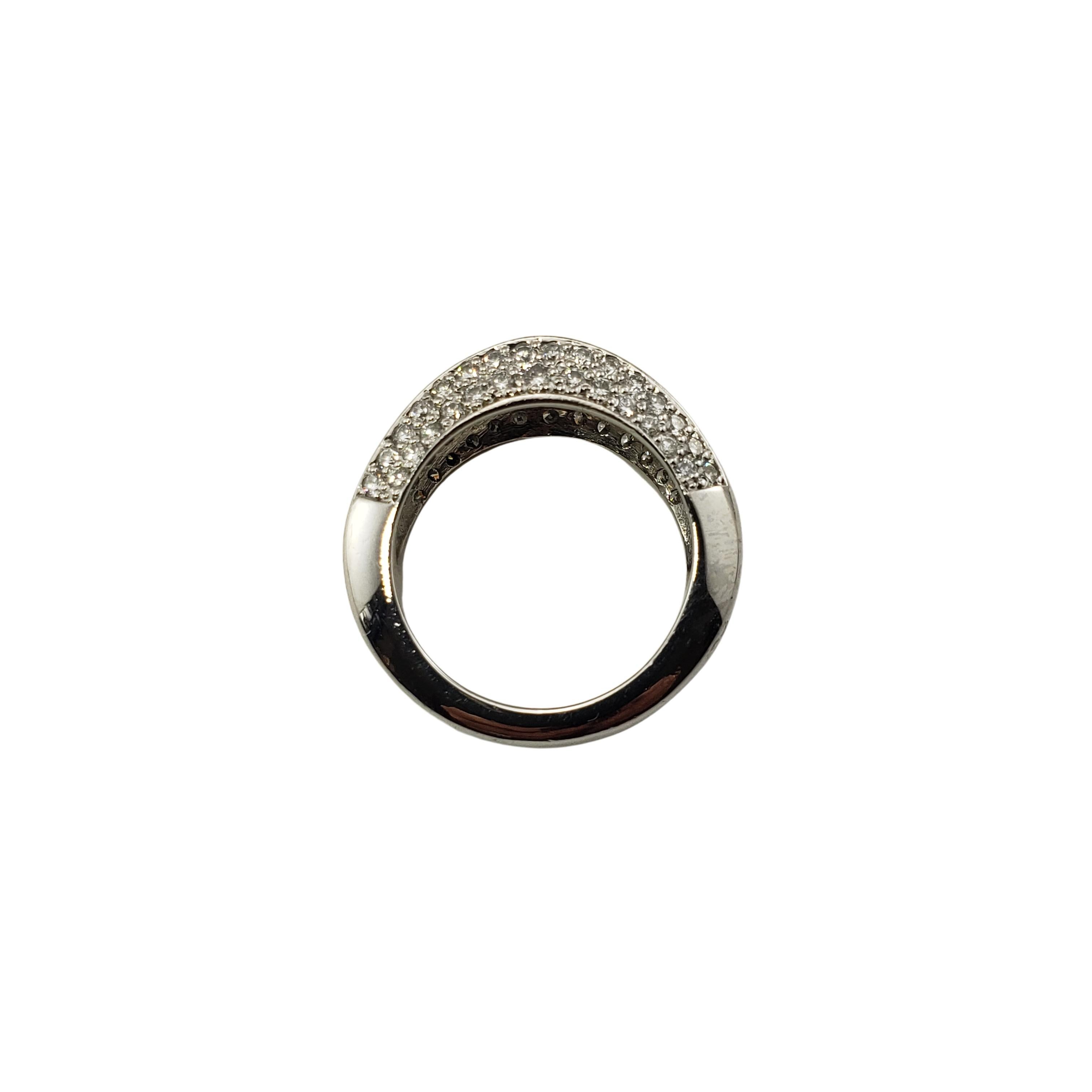 Women's Vintage Platinum and Diamond Wedding Ring For Sale