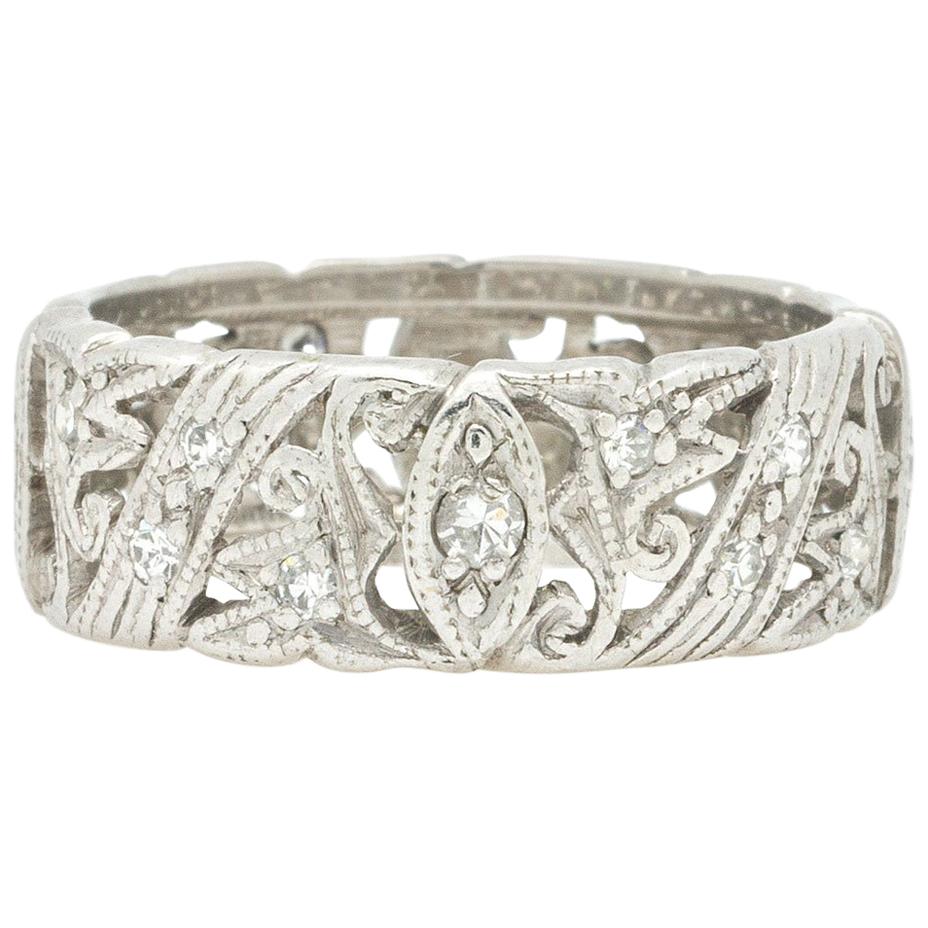 Vintage Platinum and Diamond Wide Band 0.25 Carat, circa 1940s For Sale