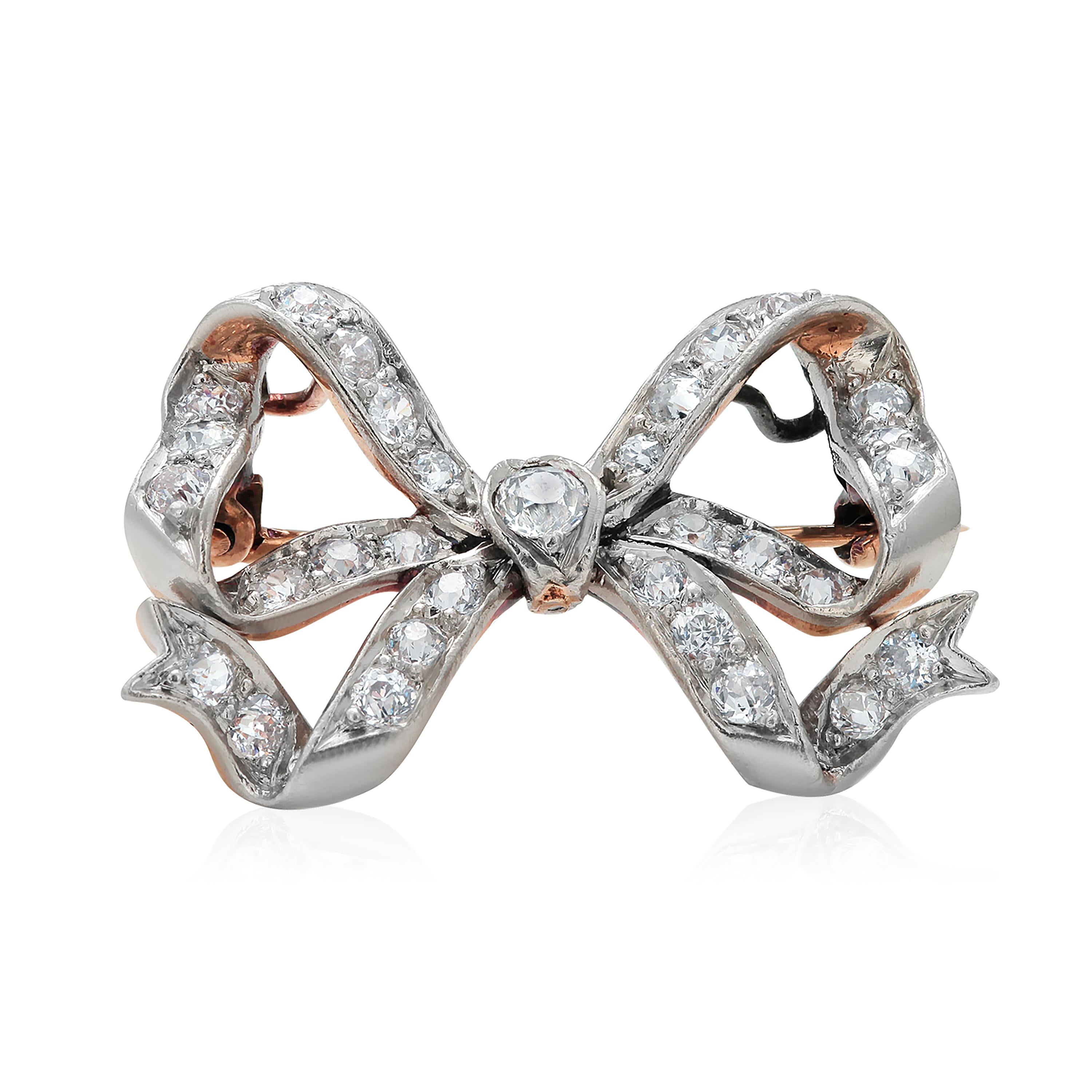 Vintage Classic Set Old Mine Diamonds Bow Brooch in Platinum and Gold  In Good Condition In New York, NY