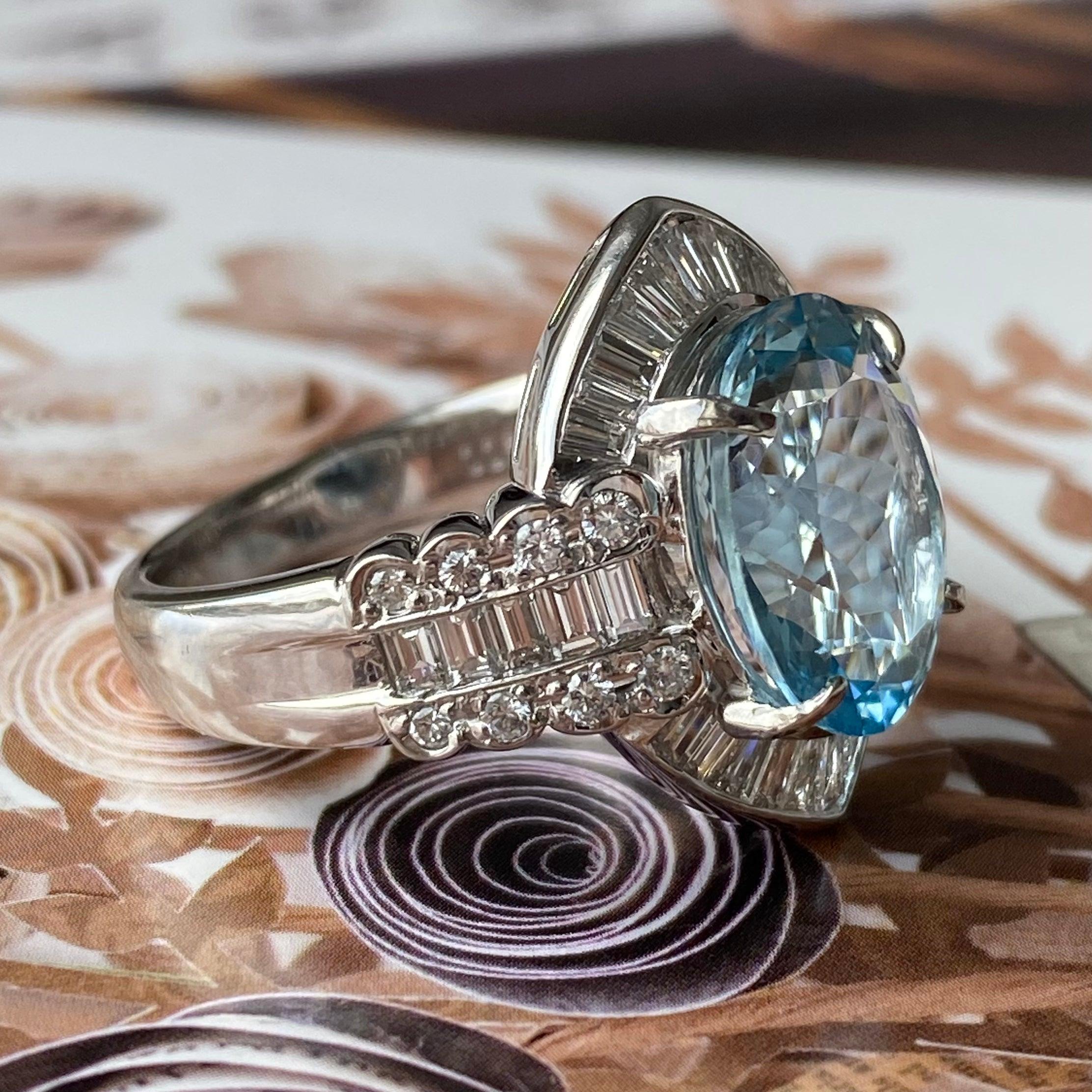 Vintage Platinum Aquamarine & Diamond Ring In Good Condition For Sale In Henderson, NV