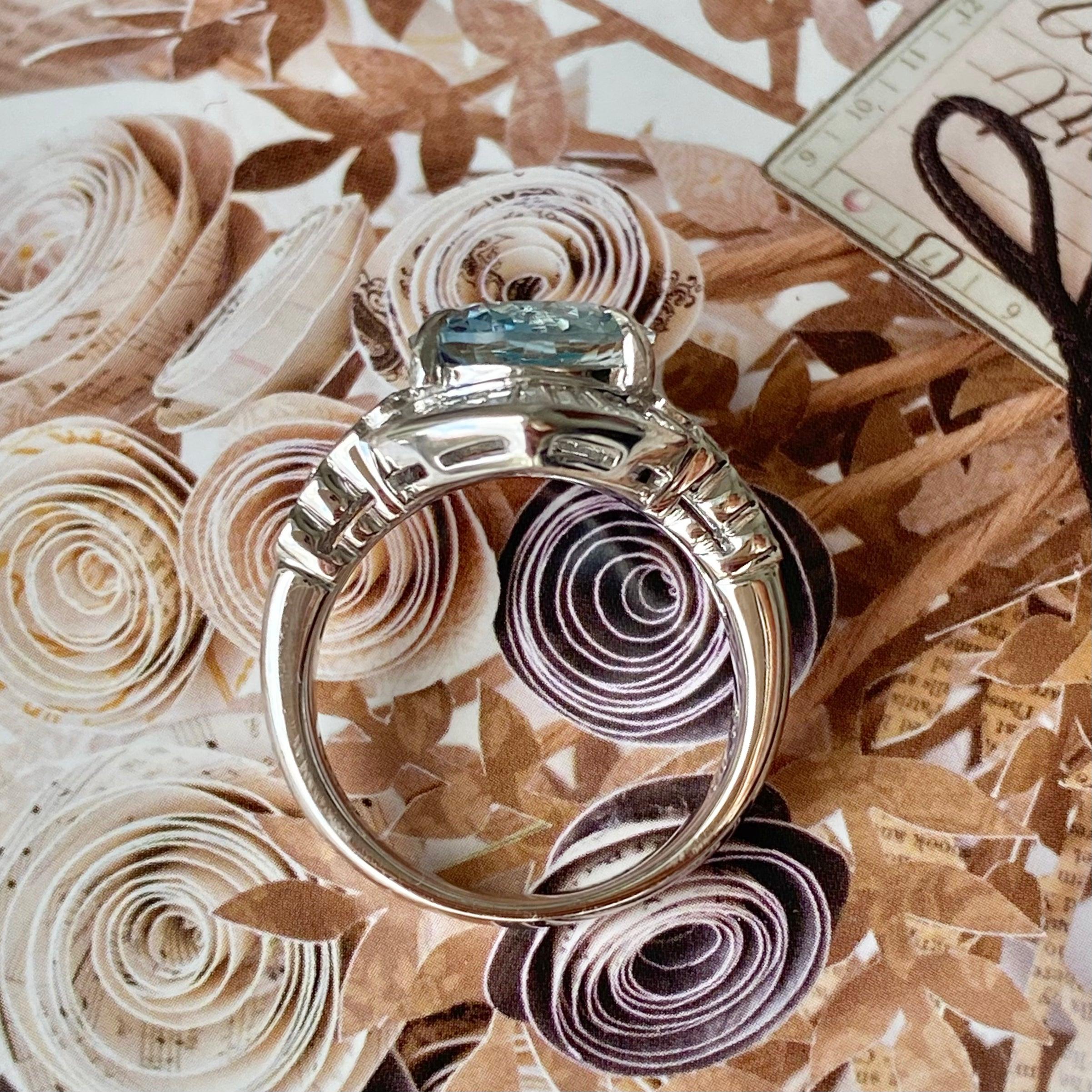 Women's Vintage Platinum Aquamarine & Diamond Ring For Sale