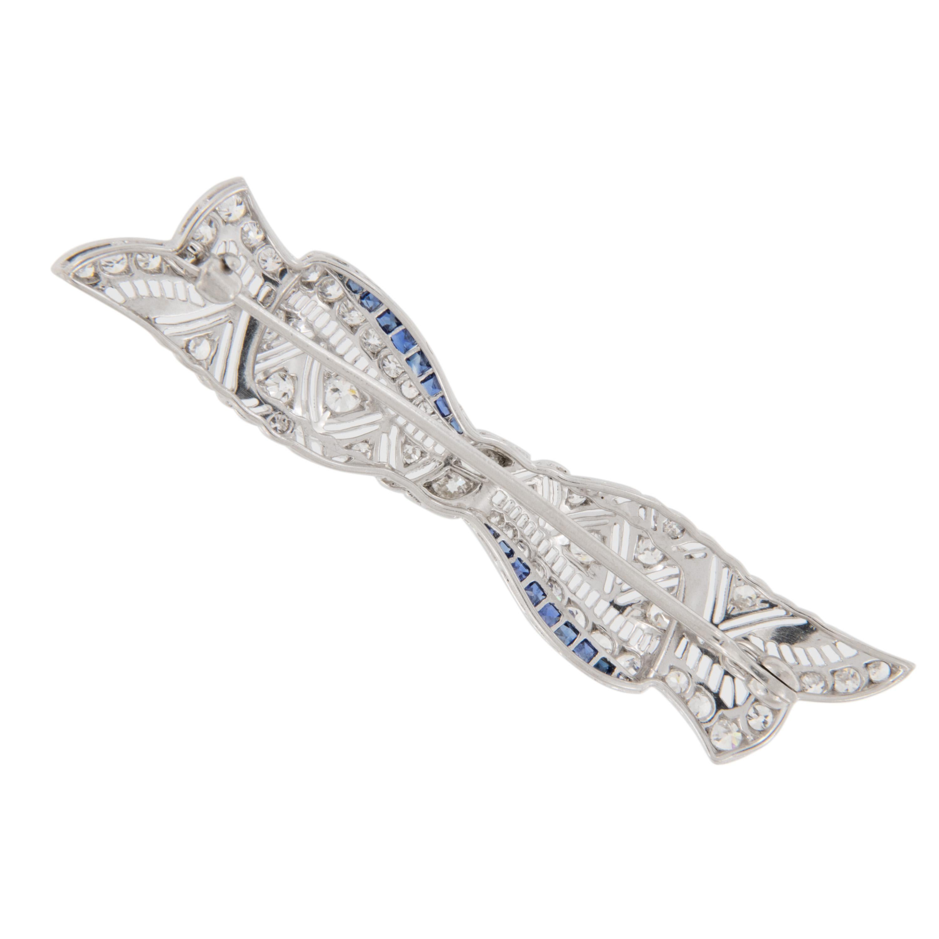 Round Cut Vintage Platinum Art Deco 1.50 Cttw Diamond 0.45 Cttw Sapphire Bow Pin Pendant  For Sale