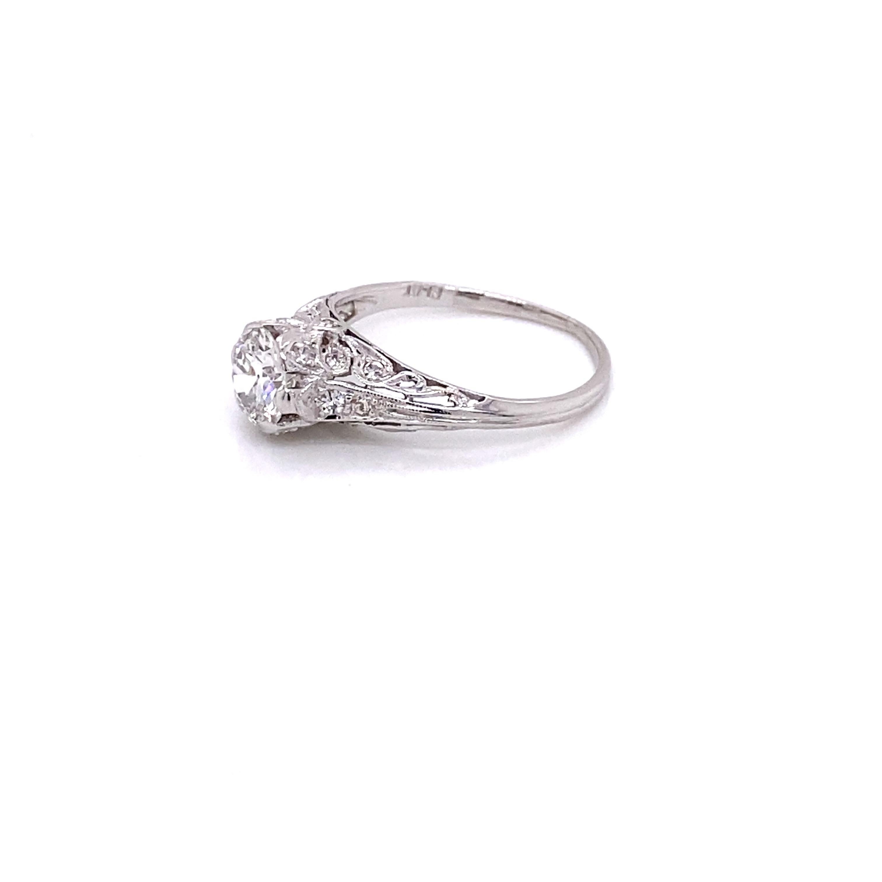 Vintage Platinum Art Deco Diamond Engagement Filigree Ring 1.00 Carat In Good Condition In Boston, MA