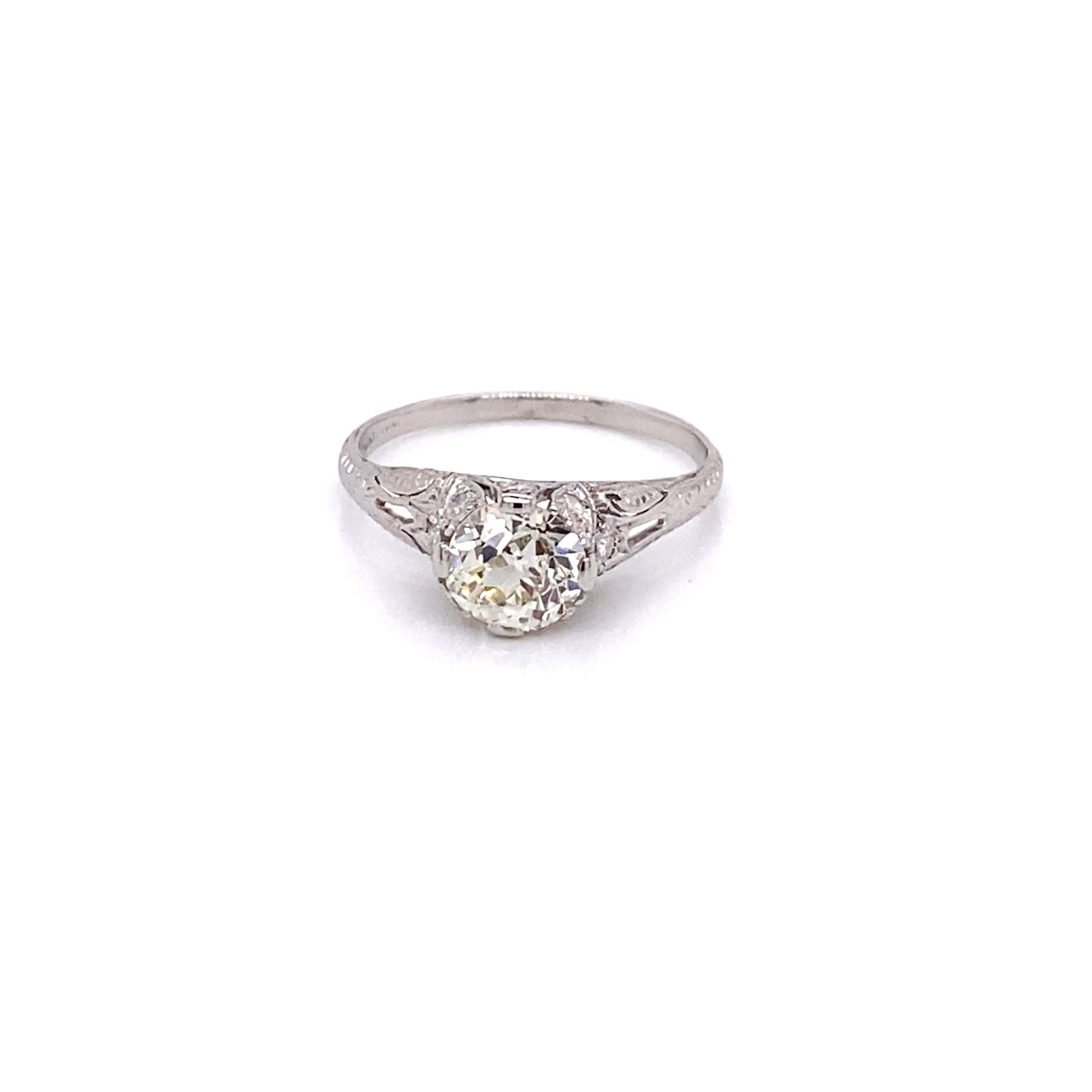 Women's Vintage Platinum Art Deco Diamond Engagement Filigree Ring 1.31 Carat For Sale