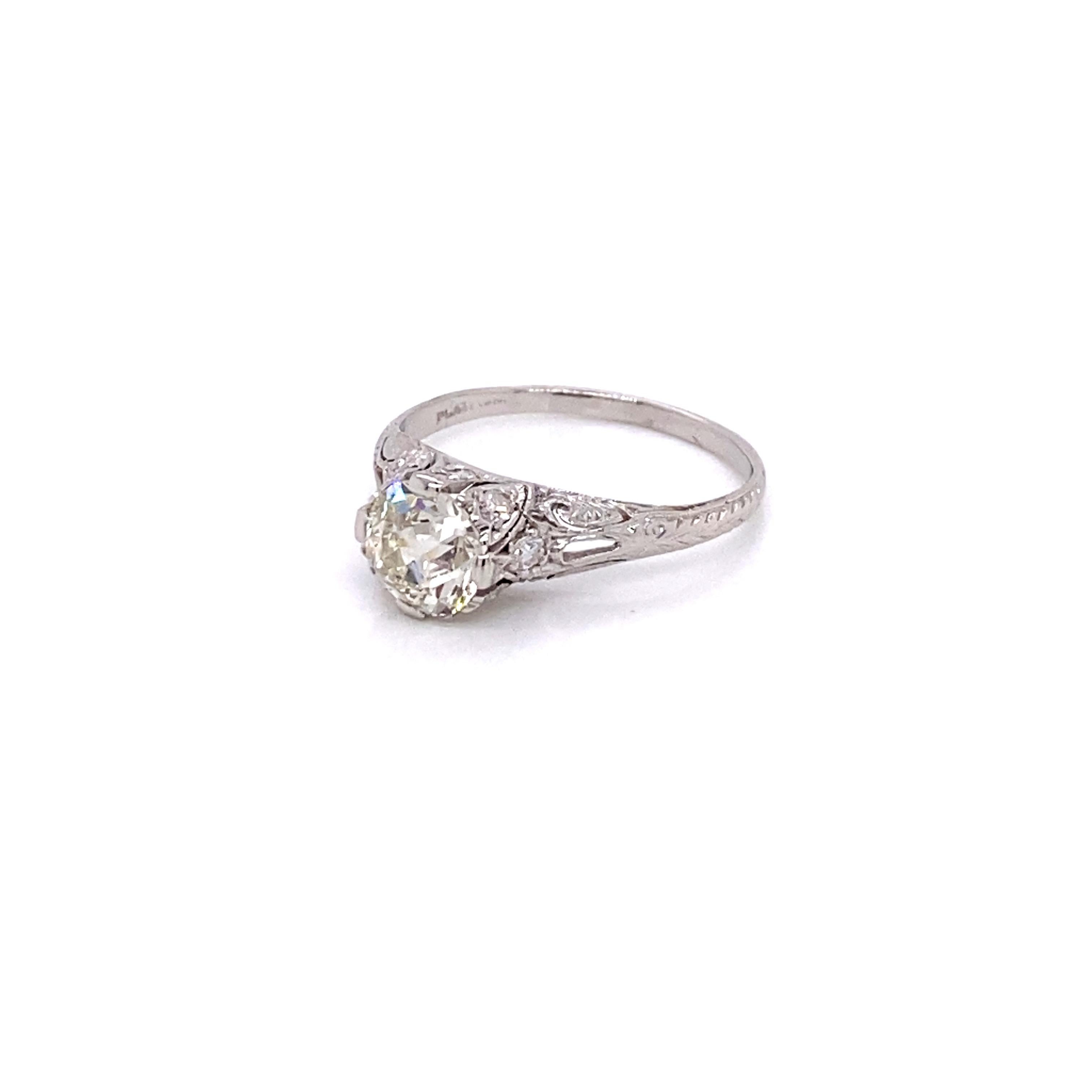 Vintage Platinum Art Deco Diamond Engagement Filigree Ring 1.31 Carat For Sale 1