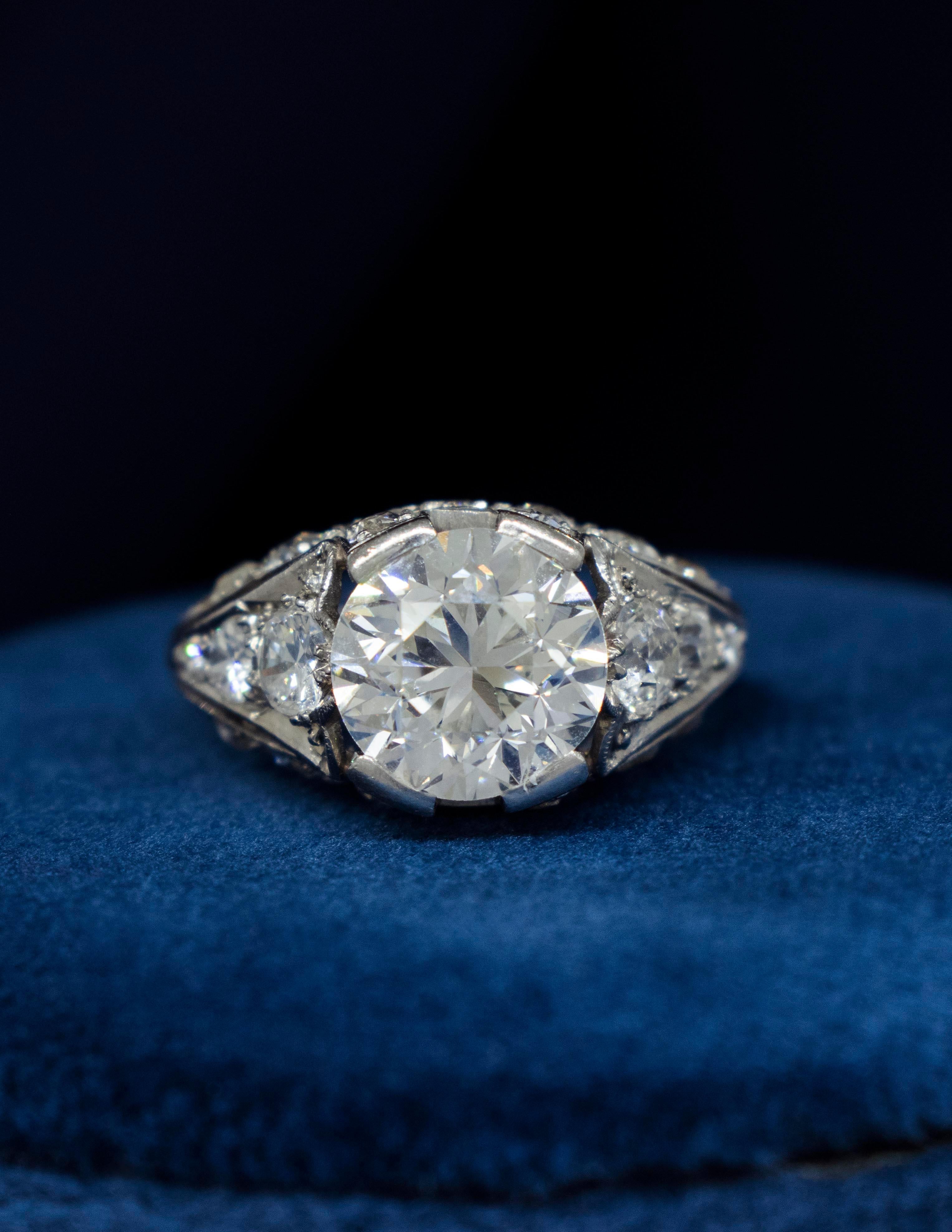 Vintage Platinum Art Deco Diamond Ring with 2.50 carats European Cut Diamond In Good Condition For Sale In Boone, NC