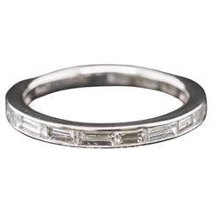 Anillo vintage de diamantes baguette en platino talla 6.25