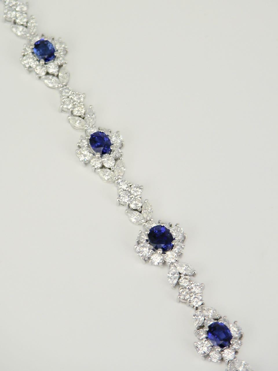 Vintage-Armband aus Platin mit blauem Saphir und Diamanten Larry Jewelry, 1970er Jahre im Zustand „Gut“ im Angebot in Sydney, NSW