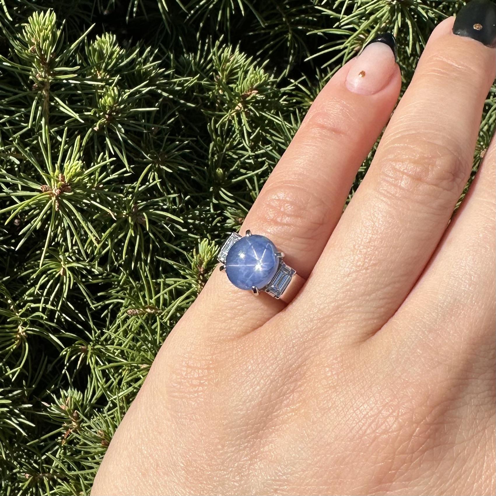 Vintage Platin Blauer Stern Saphir mit Baguette Diamant Akzente Eleganter Ring im Angebot 5