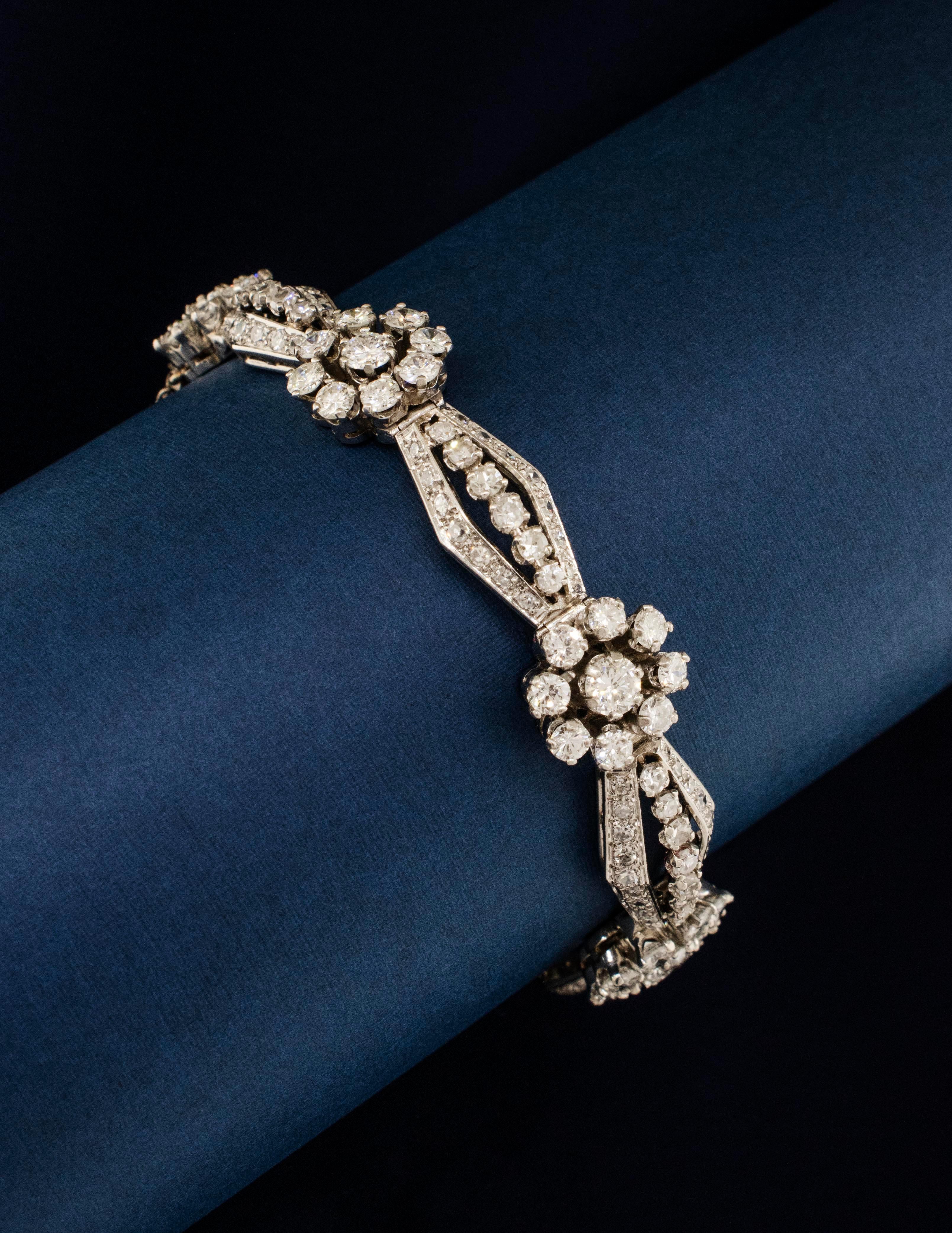 Moderniste Bracelet vintage en platine avec 9 carats de diamants en vente