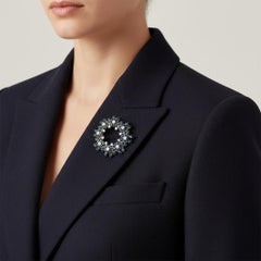 Spilla vintage in platino con zaffiri e diamanti da 3,60 CTW