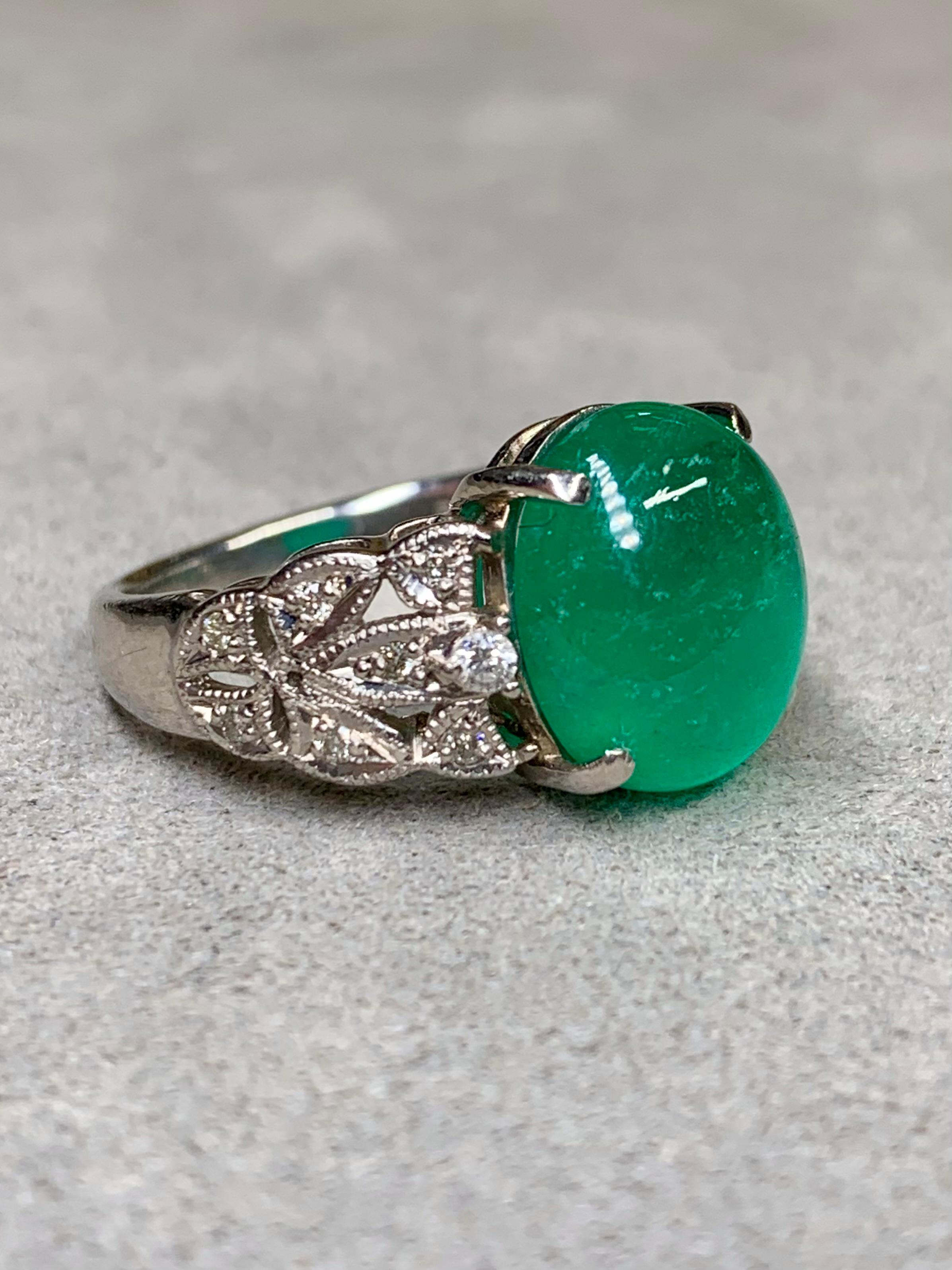 Retro Vintage Platinum Cabochon Colombian Emerald Filigree Diamond Ring 6.96ctw GIA For Sale
