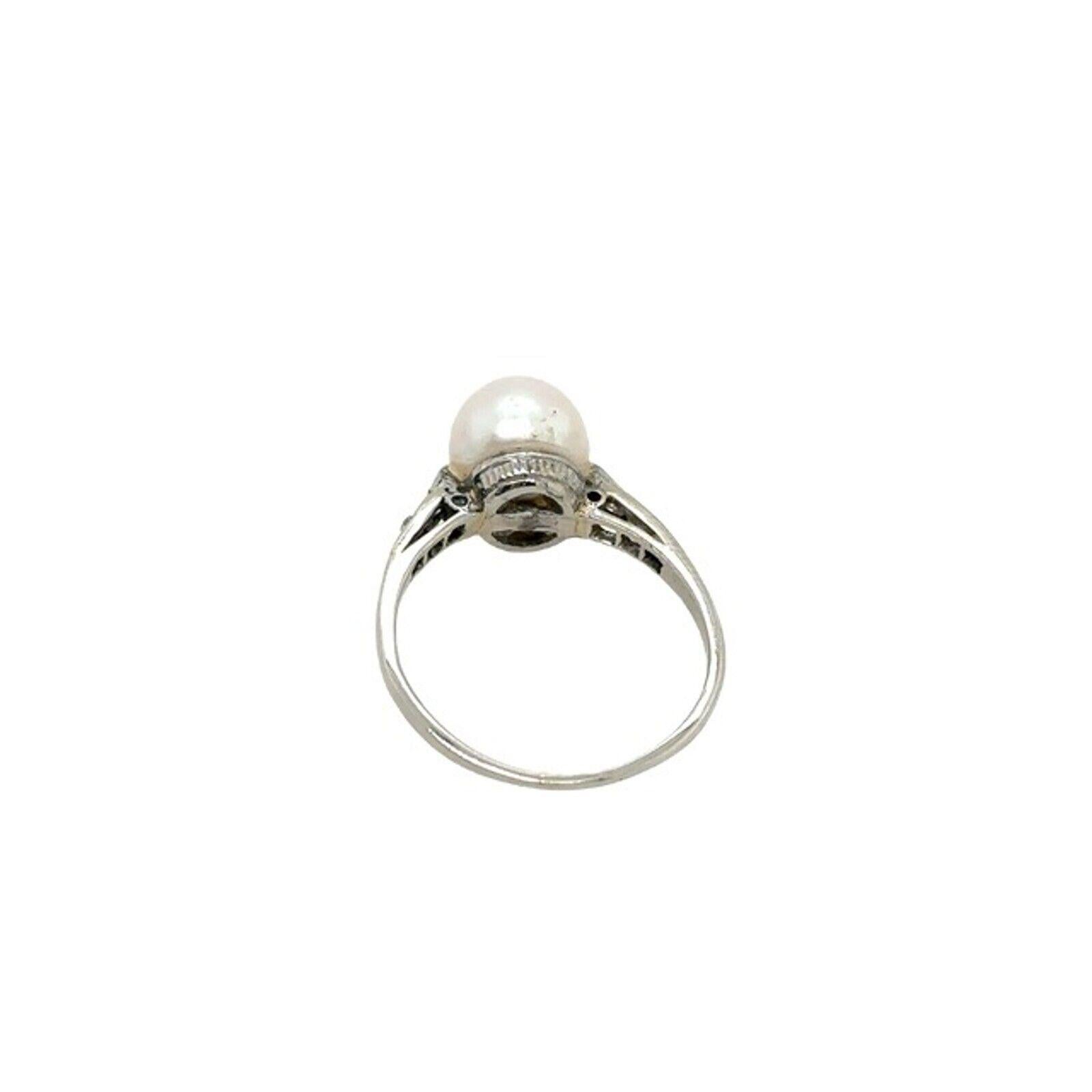 Round Cut Vintage Platinum Cultured Pearl Ring Set with 4 Diamonds on Shoulders For Sale