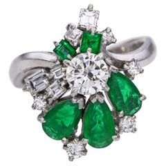 Bague vintage en platine avec diamant et émeraude de 1,3 ctw