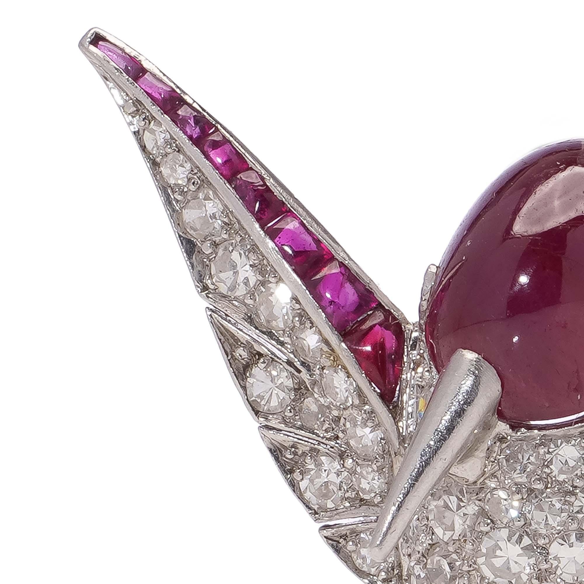 Vintage platinum diamond and ruby humming bird brooch. In Good Condition For Sale In Braintree, GB
