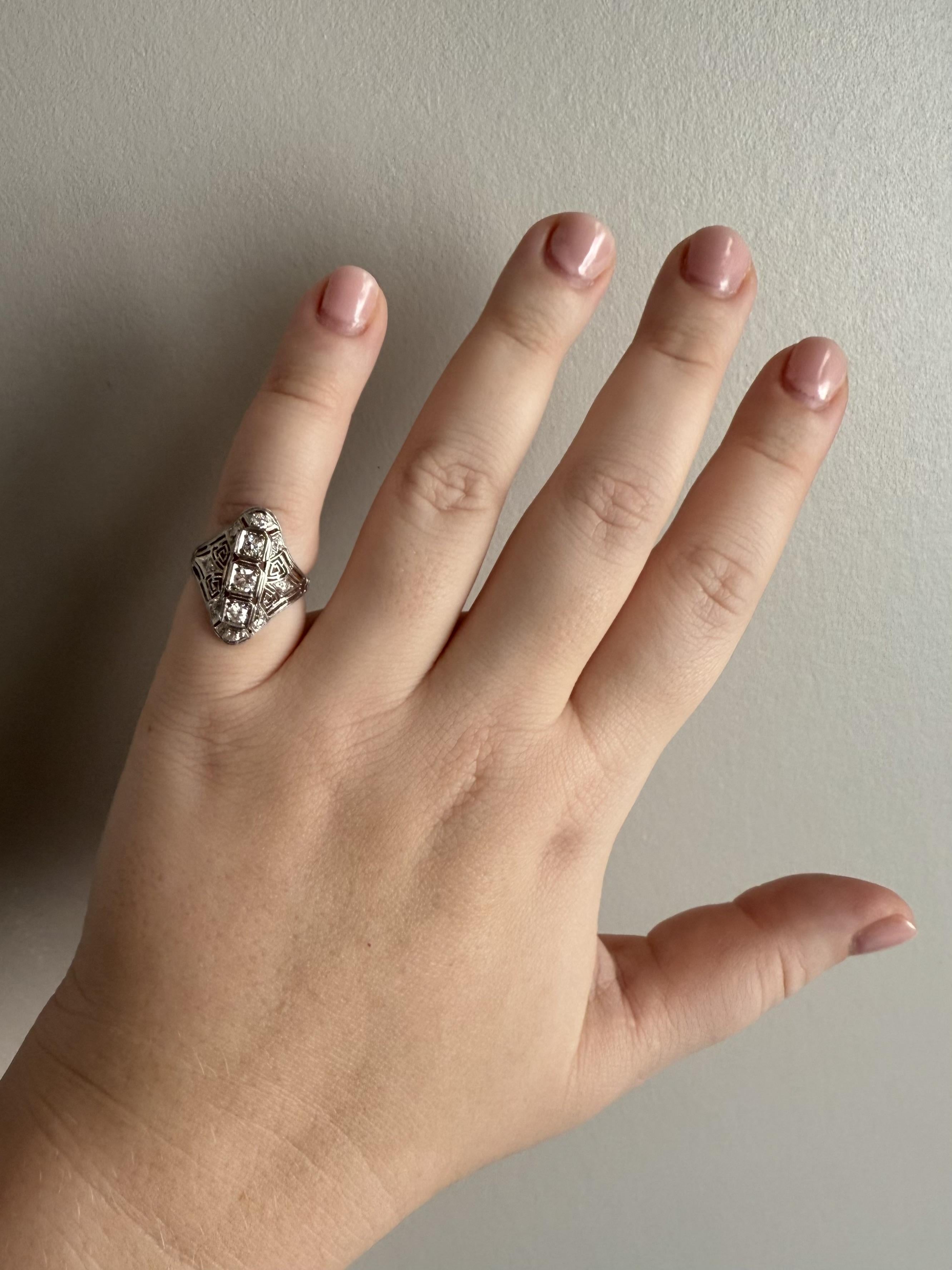 Vintage Platin Diamant Cocktail Ring (Alteuropäischer Schliff) im Angebot