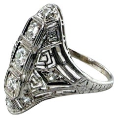 Anillo de cóctel vintage de platino y diamantes