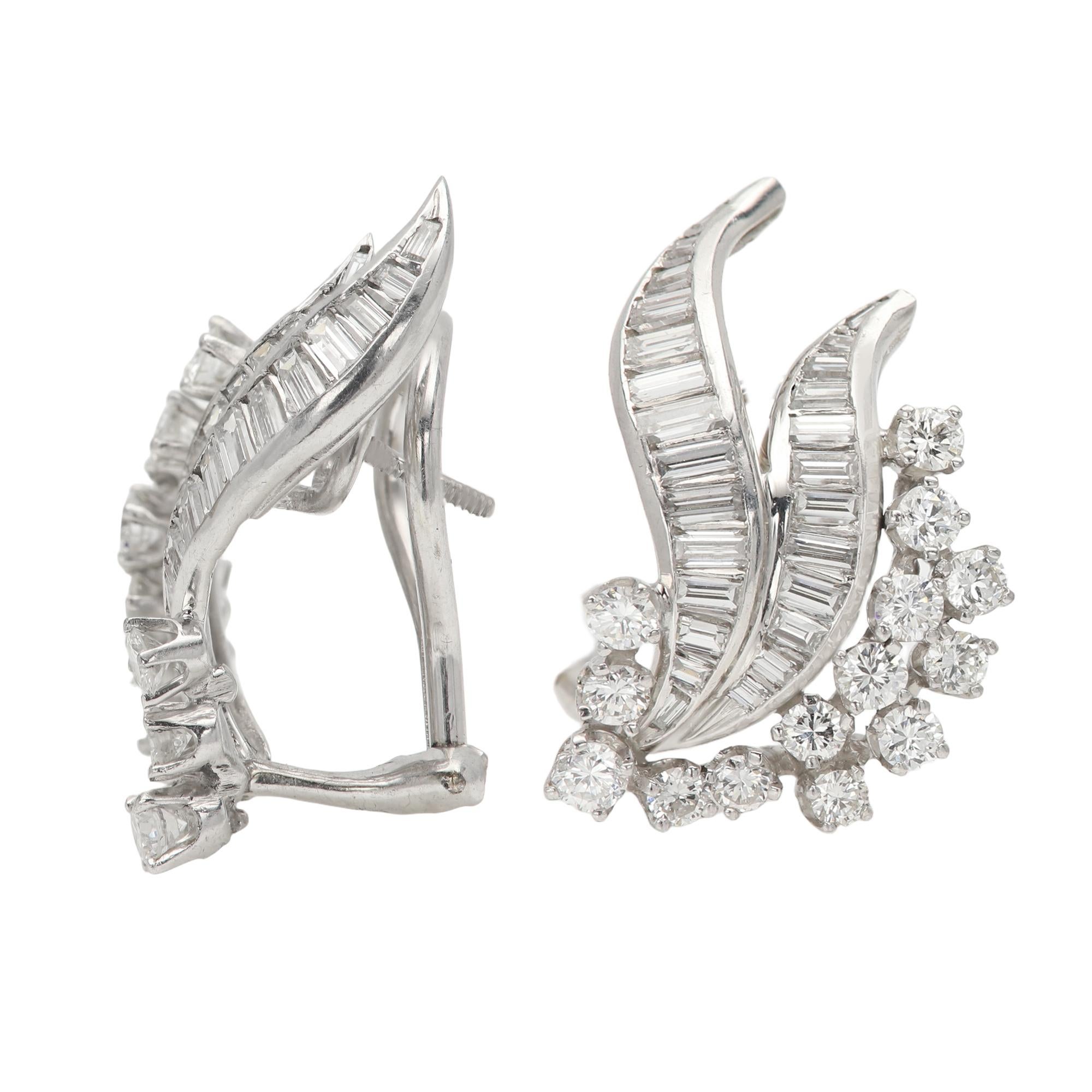 Pendientes vintage de diamantes en platino Pendiente de diseño con diamantes naturales en venta 6