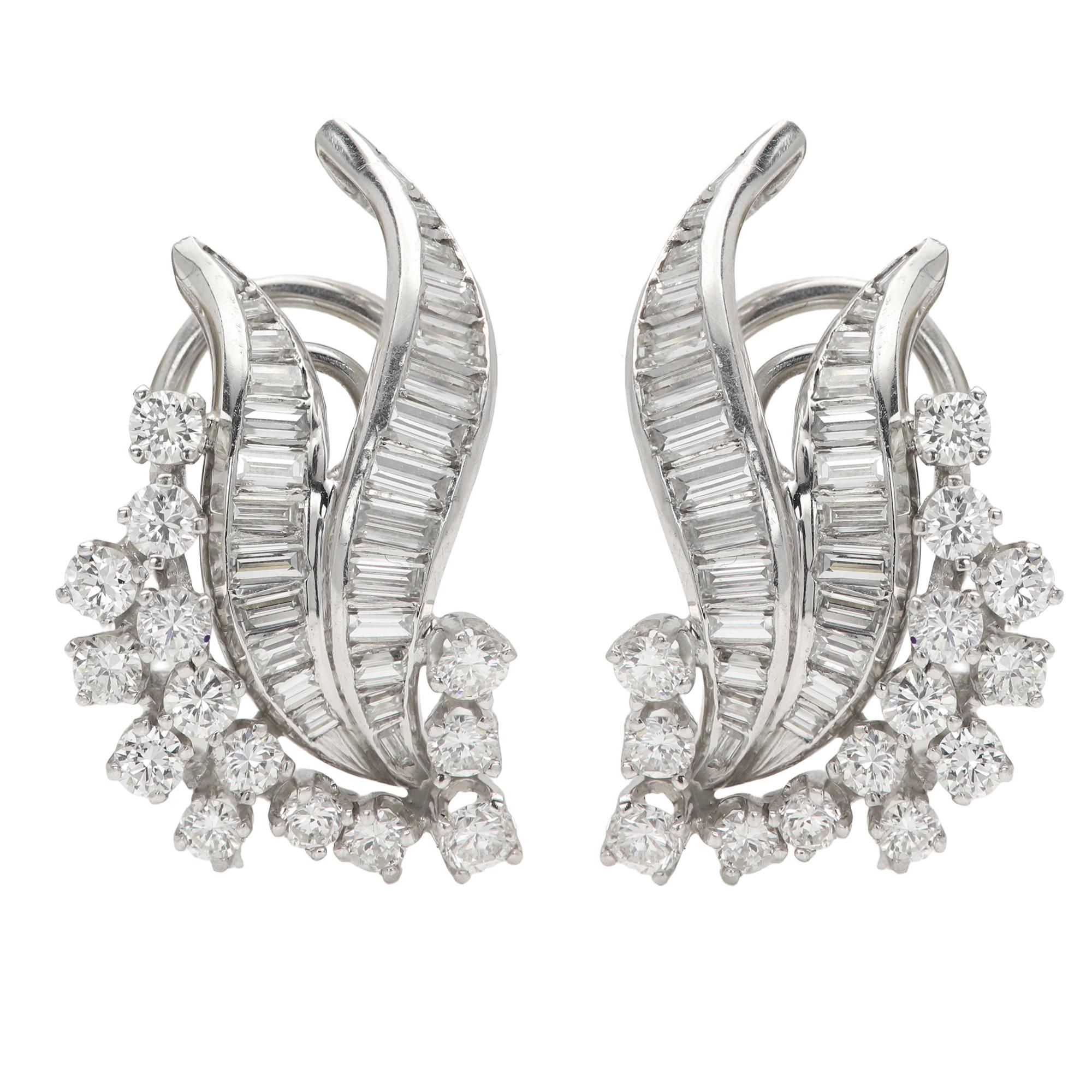 Pendientes vintage de diamantes en platino Pendiente de diseño con diamantes naturales en venta 7