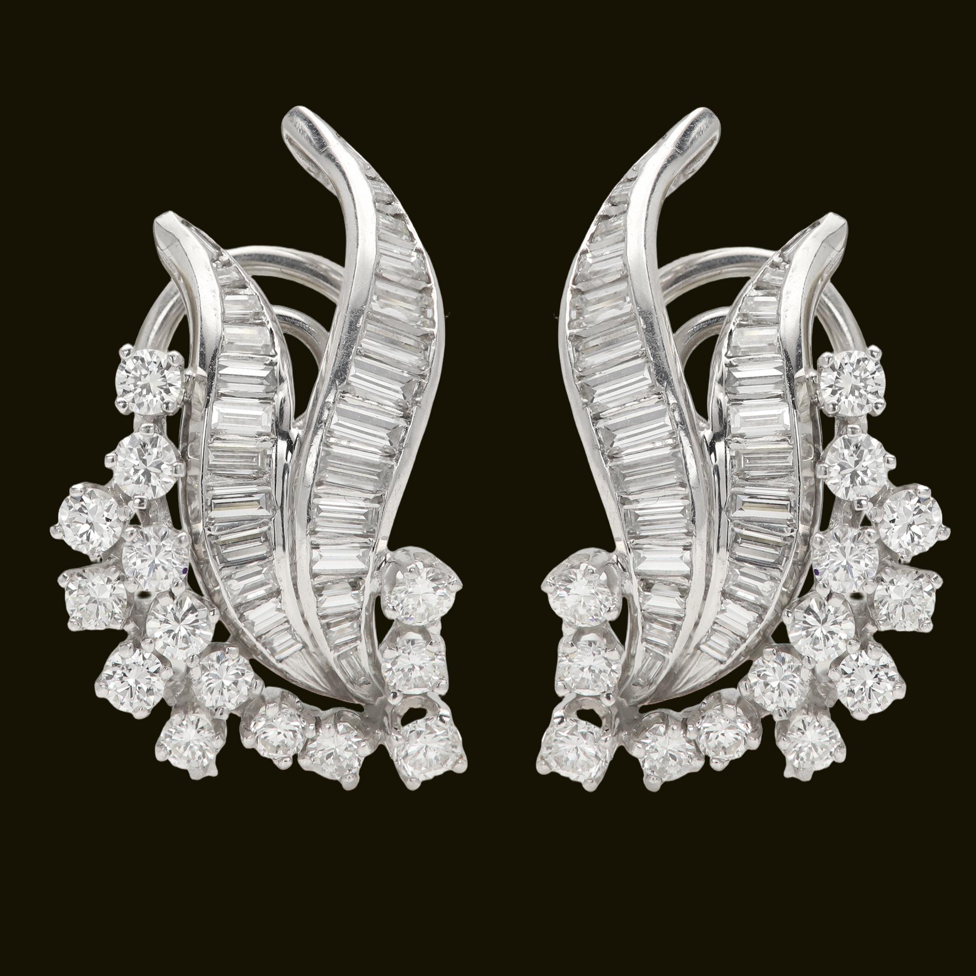 Pendientes vintage de diamantes en platino Pendiente de diseño con diamantes naturales en venta 9