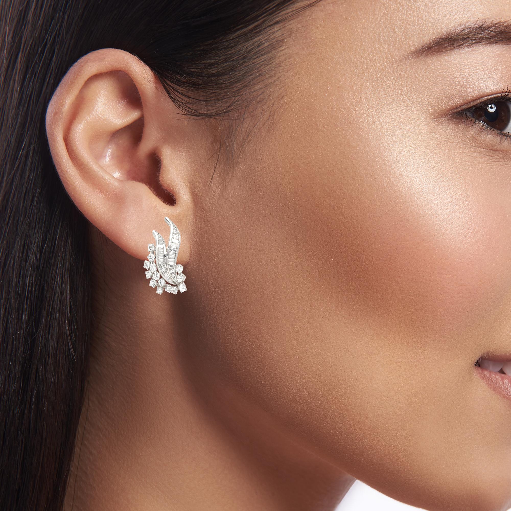 Pendientes vintage de diamantes en platino Pendiente de diseño con diamantes naturales en venta 4