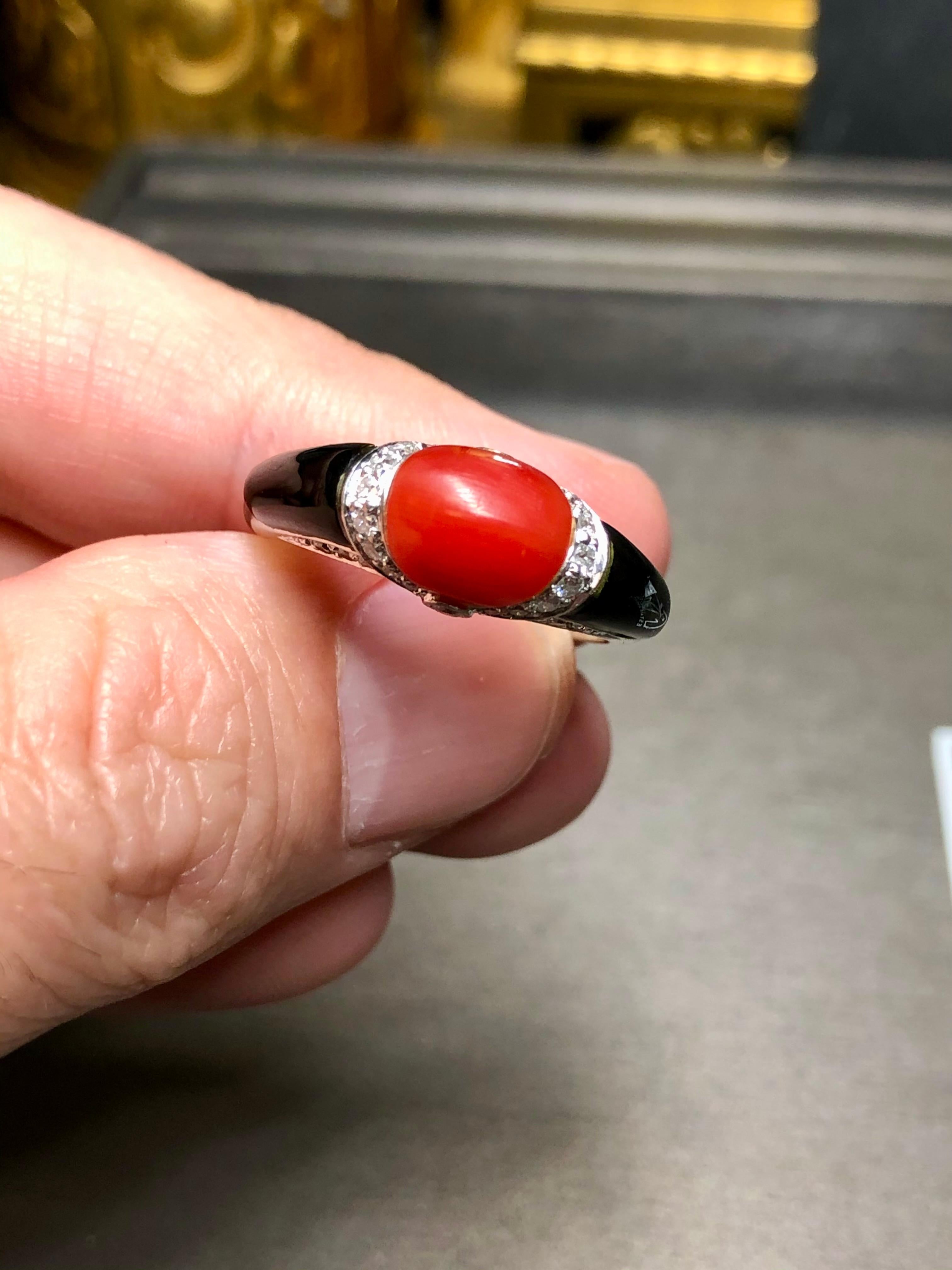 Vintage Platino Diamante Coral Rojo Cabujón Onyx Tallado Anillo G Vs Sz 9 en venta 1