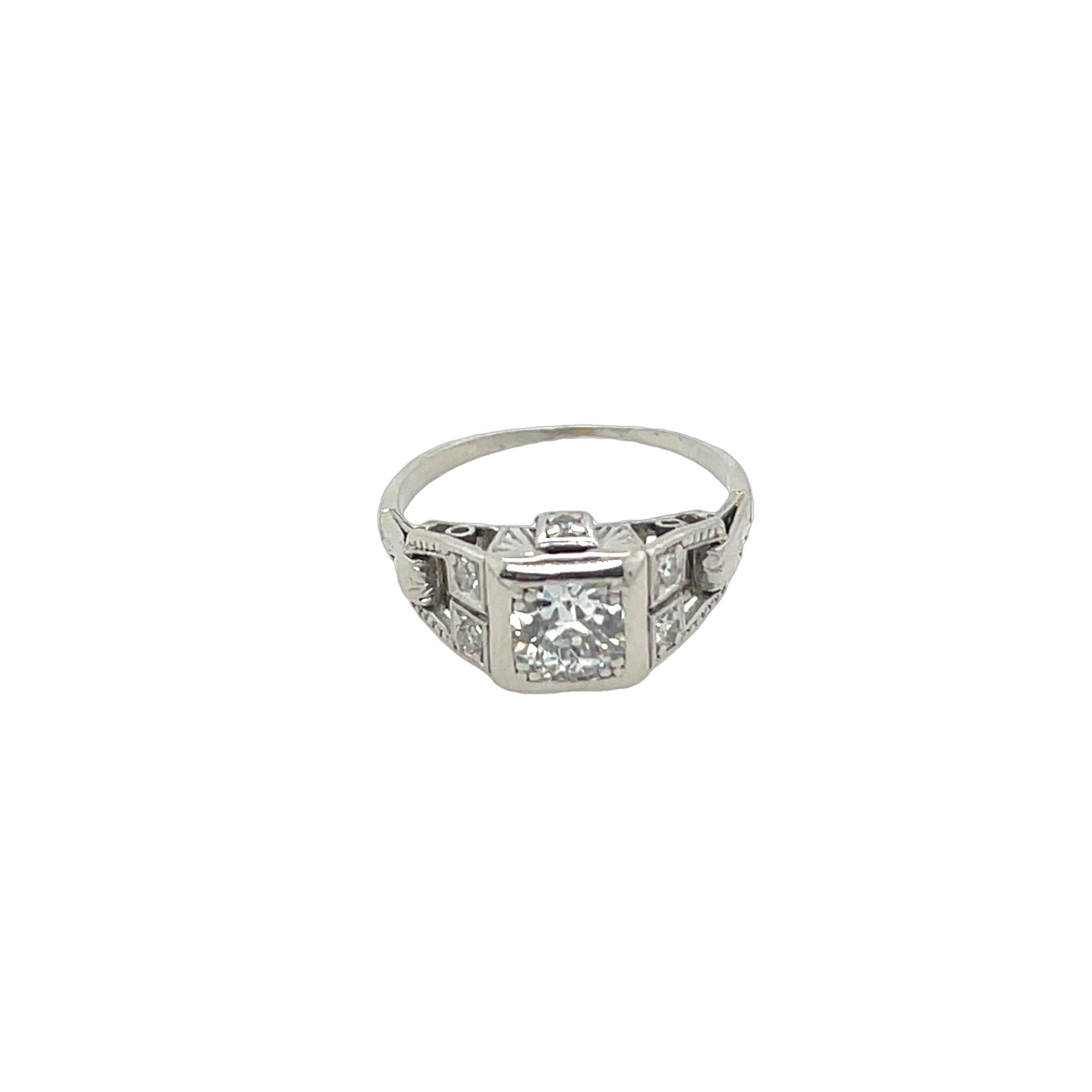 Round Cut Vintage Platinum Diamond Ring, Set With 0.35ct Round Natural Diamonds For Sale